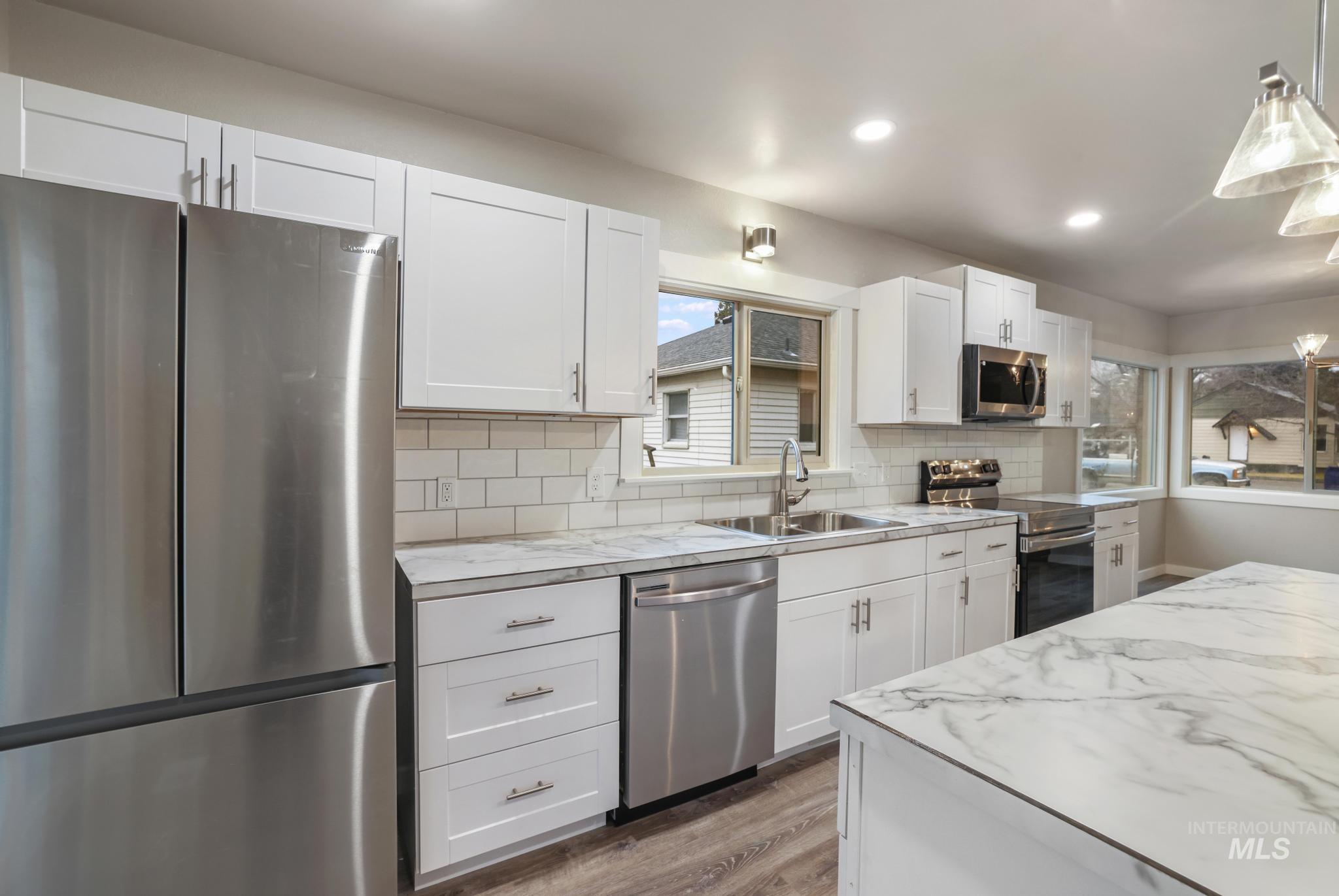 1016 10th Street, Rupert, Idaho 83350, 3 Bedrooms, 2 Bathrooms, Residential For Sale, Price $319,000, 98970171