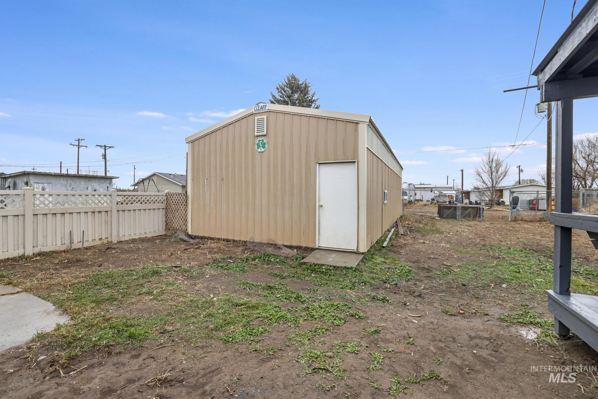 1016 10th Street, Rupert, Idaho 83350, 3 Bedrooms, 2 Bathrooms, Residential For Sale, Price $319,000, 98970171