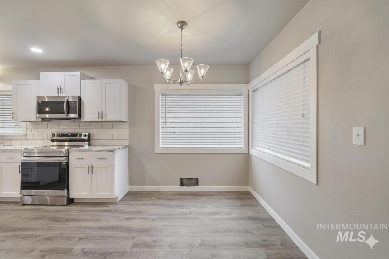 1016 10th Street, Rupert, Idaho 83350, 3 Bedrooms, 2 Bathrooms, Residential For Sale, Price $319,000, 98970171