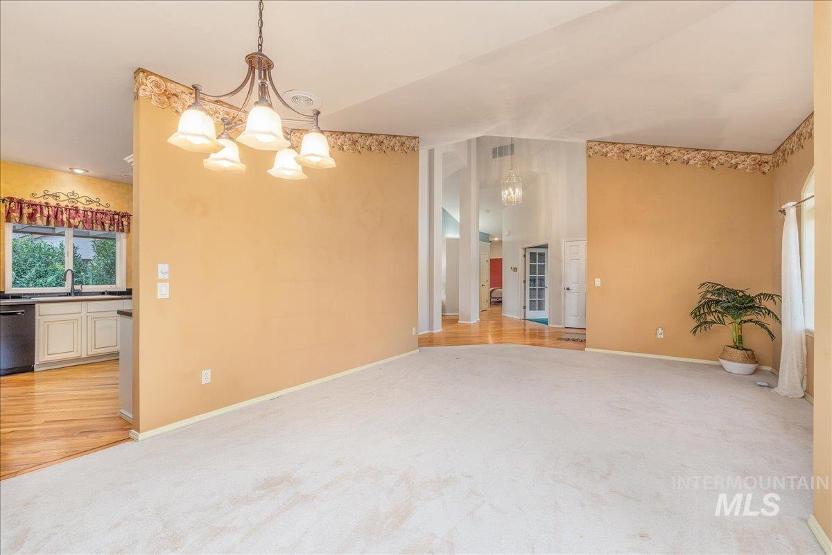 6160 N Fountain Ln, Garden City, Idaho 83714, 3 Bedrooms, 2 Bathrooms, Residential For Sale, Price $600,000, 98970176