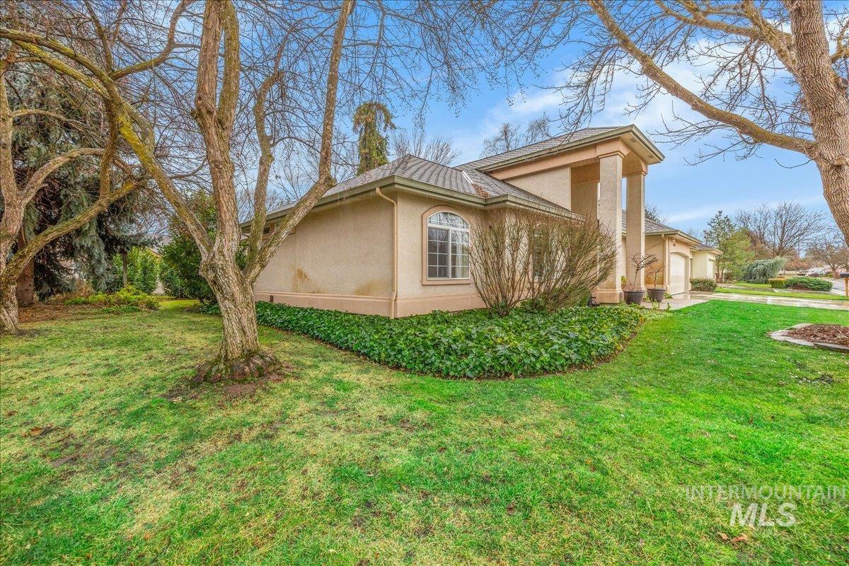 6160 N Fountain Ln, Garden City, Idaho 83714, 3 Bedrooms, 2 Bathrooms, Residential For Sale, Price $600,000, 98970176