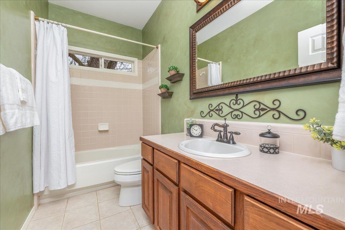 6160 N Fountain Ln, Garden City, Idaho 83714, 3 Bedrooms, 2 Bathrooms, Residential For Sale, Price $600,000, 98970176