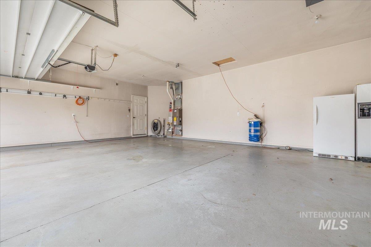 6160 N Fountain Ln, Garden City, Idaho 83714, 3 Bedrooms, 2 Bathrooms, Residential For Sale, Price $600,000, 98970176