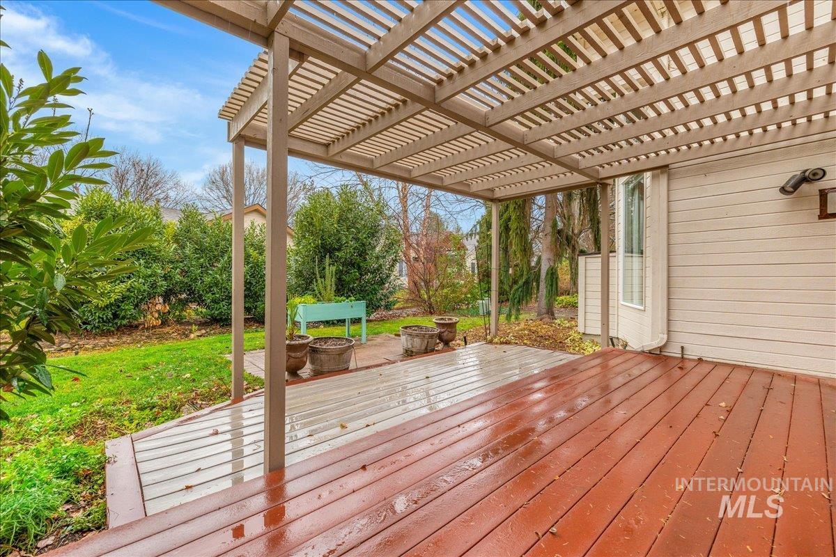 6160 N Fountain Ln, Garden City, Idaho 83714, 3 Bedrooms, 2 Bathrooms, Residential For Sale, Price $600,000, 98970176