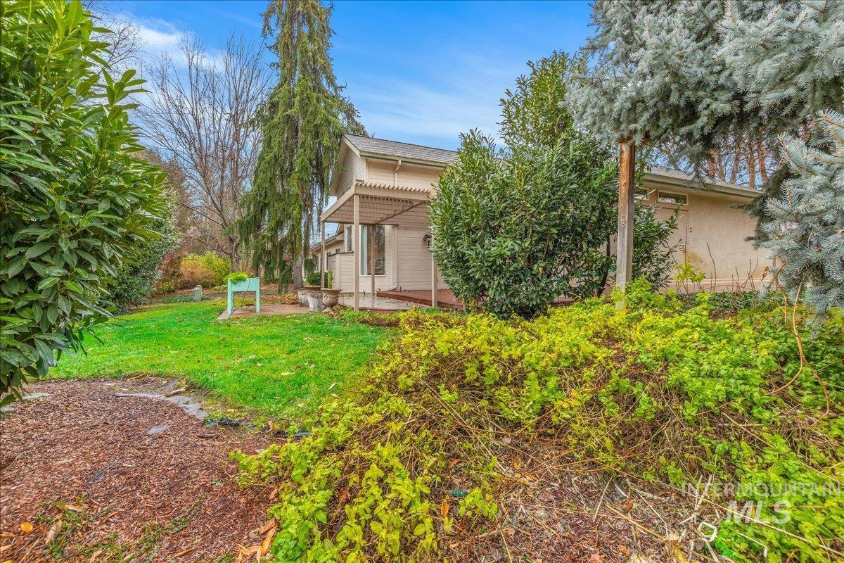 6160 N Fountain Ln, Garden City, Idaho 83714, 3 Bedrooms, 2 Bathrooms, Residential For Sale, Price $600,000, 98970176