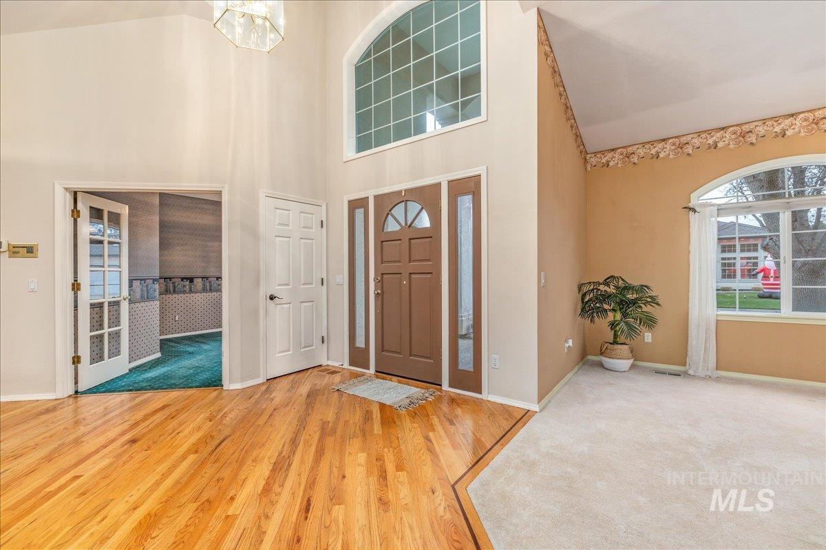 6160 N Fountain Ln, Garden City, Idaho 83714, 3 Bedrooms, 2 Bathrooms, Residential For Sale, Price $600,000, 98970176