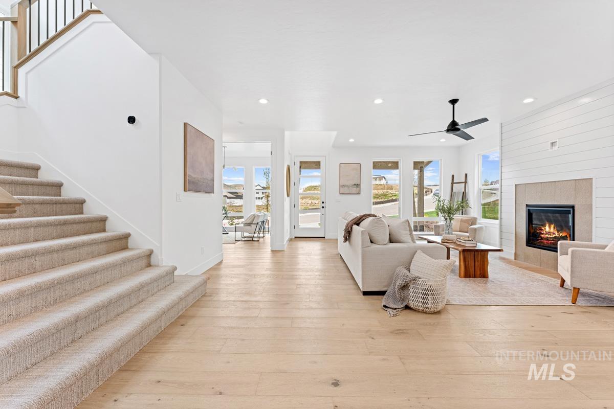 13320 N Spring Creek Way, Boise, Idaho 83714, 3 Bedrooms, 2.5 Bathrooms, Residential For Sale, Price $899,990, 98970194