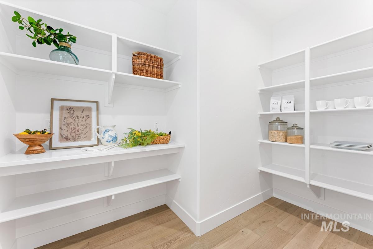 13320 N Spring Creek Way, Boise, Idaho 83714, 3 Bedrooms, 2.5 Bathrooms, Residential For Sale, Price $899,990, 98970194