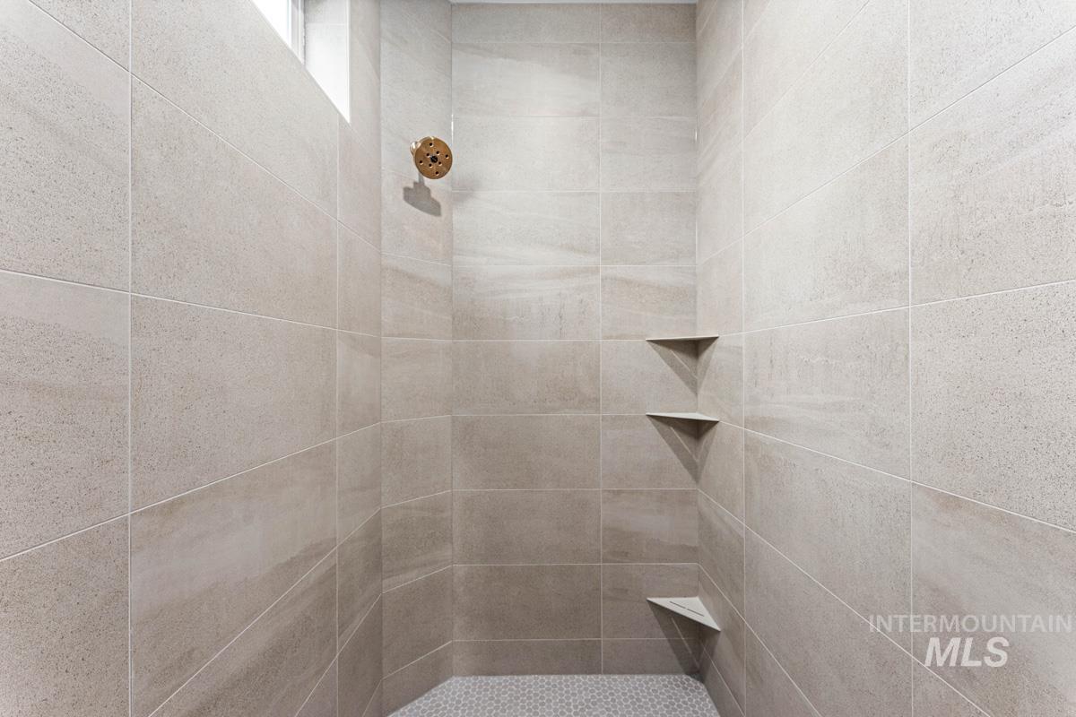 13320 N Spring Creek Way, Boise, Idaho 83714, 3 Bedrooms, 2.5 Bathrooms, Residential For Sale, Price $899,990, 98970194