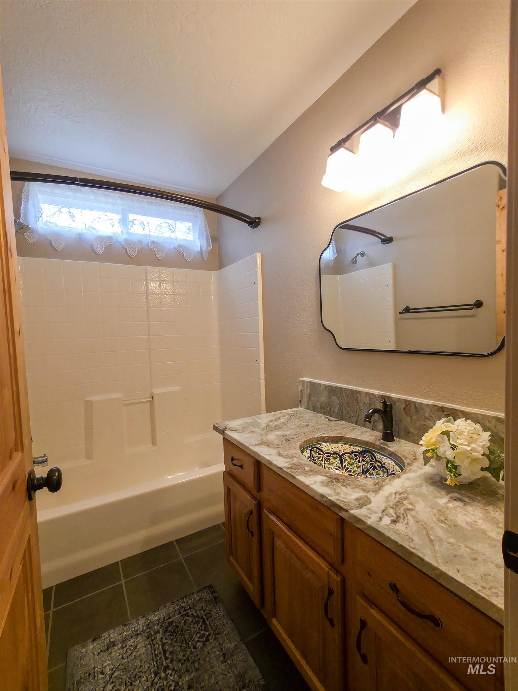 10142 Airpark Loop Rd, Melba, Idaho 83641, 3 Bedrooms, 2 Bathrooms, Residential For Sale, Price $1,200,000, 98970197