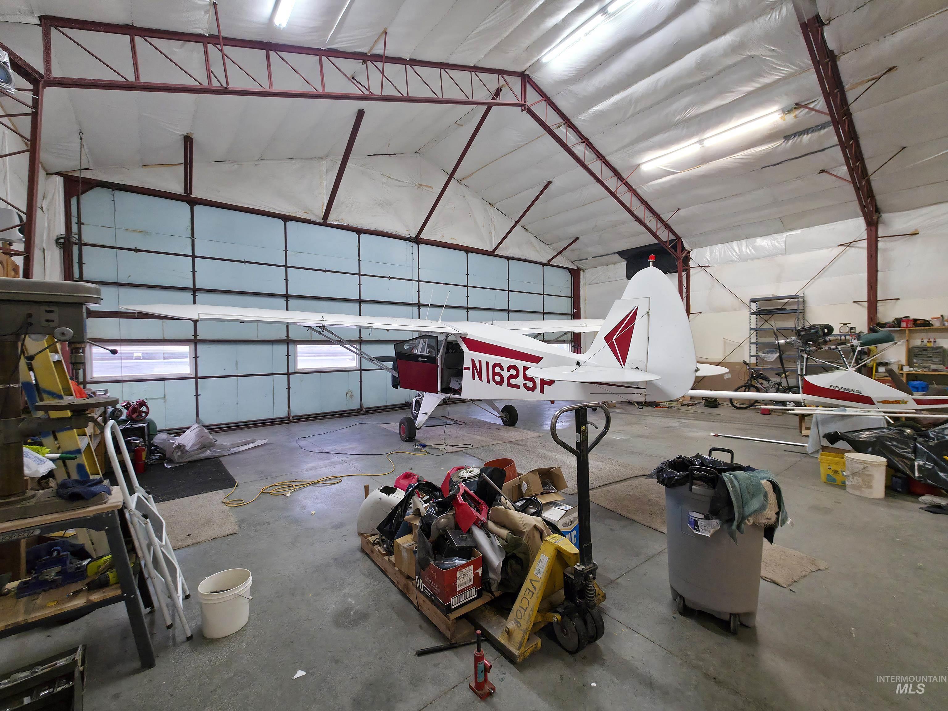 10142 Airpark Loop Rd, Melba, Idaho 83641, 3 Bedrooms, 2 Bathrooms, Residential For Sale, Price $1,200,000, 98970197