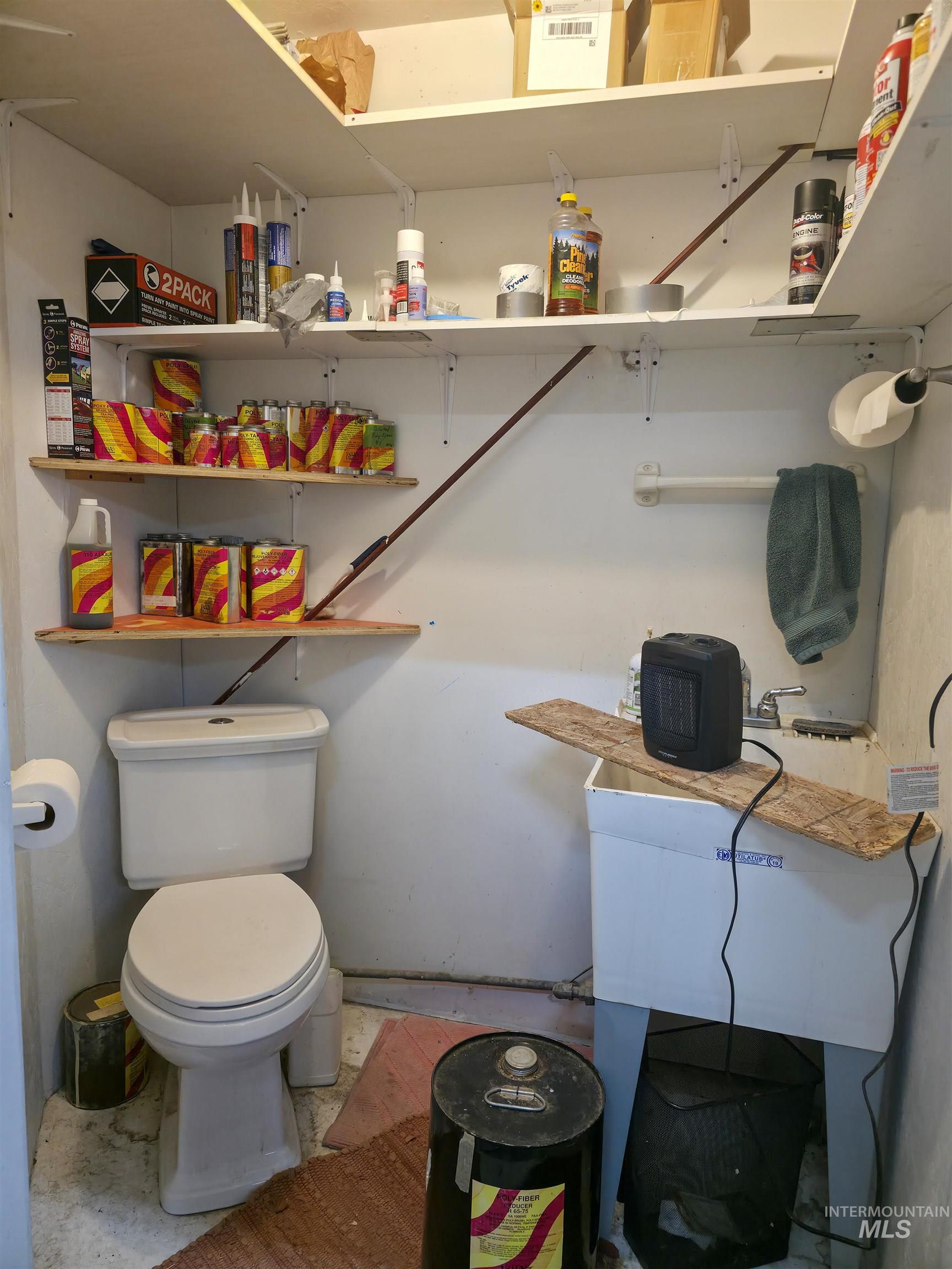 10142 Airpark Loop Rd, Melba, Idaho 83641, 3 Bedrooms, 2 Bathrooms, Residential For Sale, Price $1,200,000, 98970197