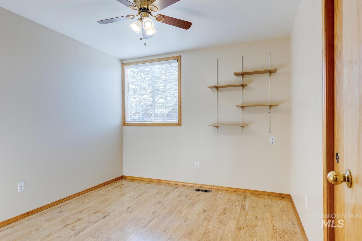 9676 W Toni St, Boise, Idaho 83704, 4 Bedrooms, 3 Bathrooms, Residential For Sale, Price $489,900,MLS 98970207