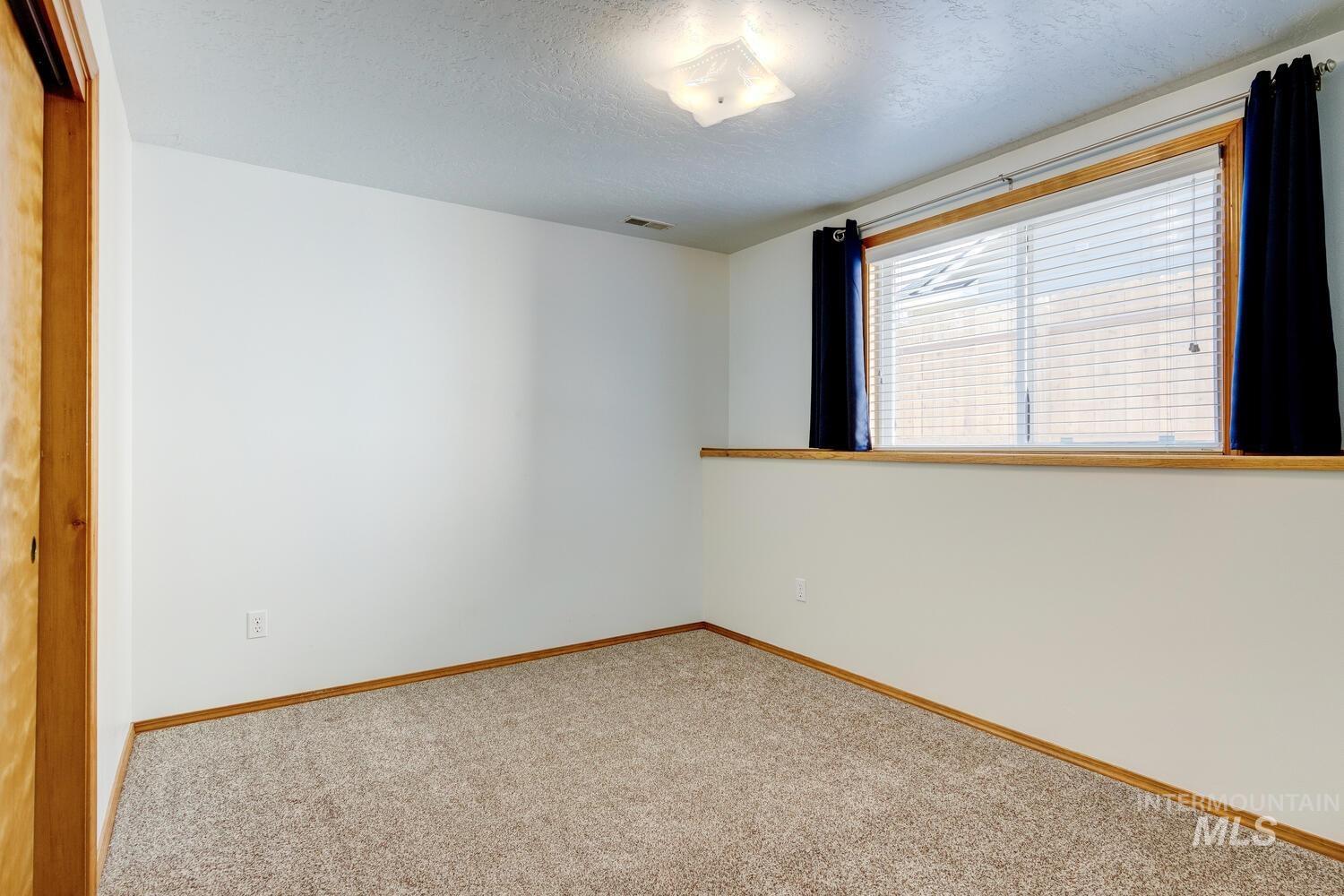 9676 W Toni St, Boise, Idaho 83704, 4 Bedrooms, 3 Bathrooms, Residential For Sale, Price $489,900,MLS 98970207