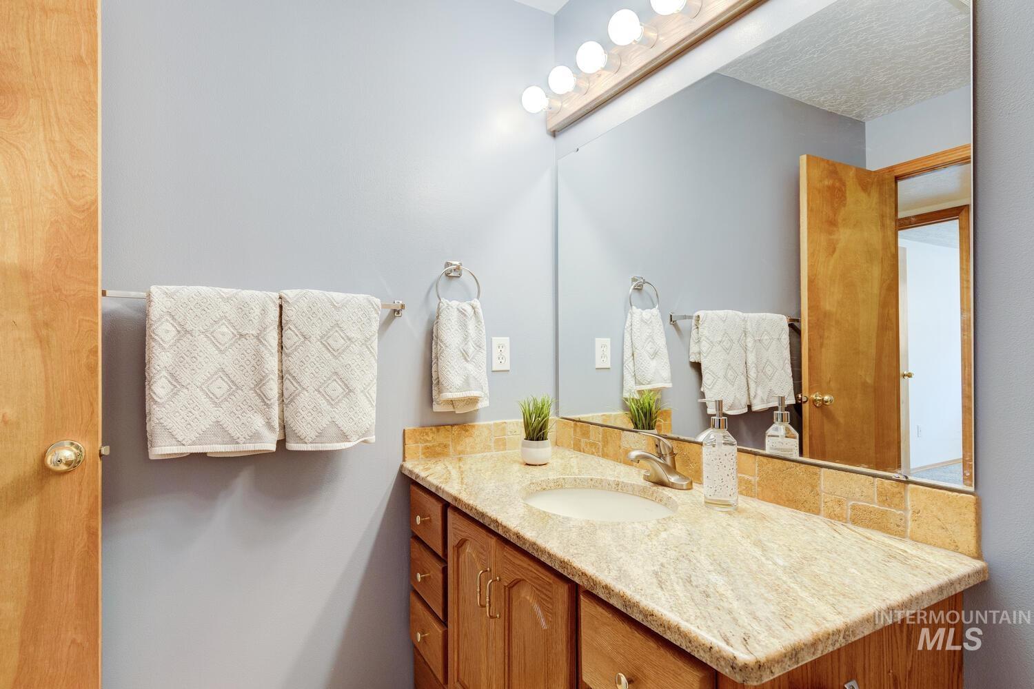 9676 W Toni St, Boise, Idaho 83704, 4 Bedrooms, 3 Bathrooms, Residential For Sale, Price $489,900,MLS 98970207