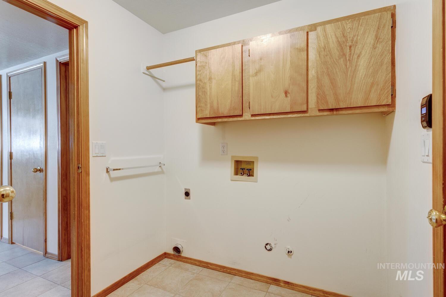 9676 W Toni St, Boise, Idaho 83704, 4 Bedrooms, 3 Bathrooms, Residential For Sale, Price $489,900,MLS 98970207