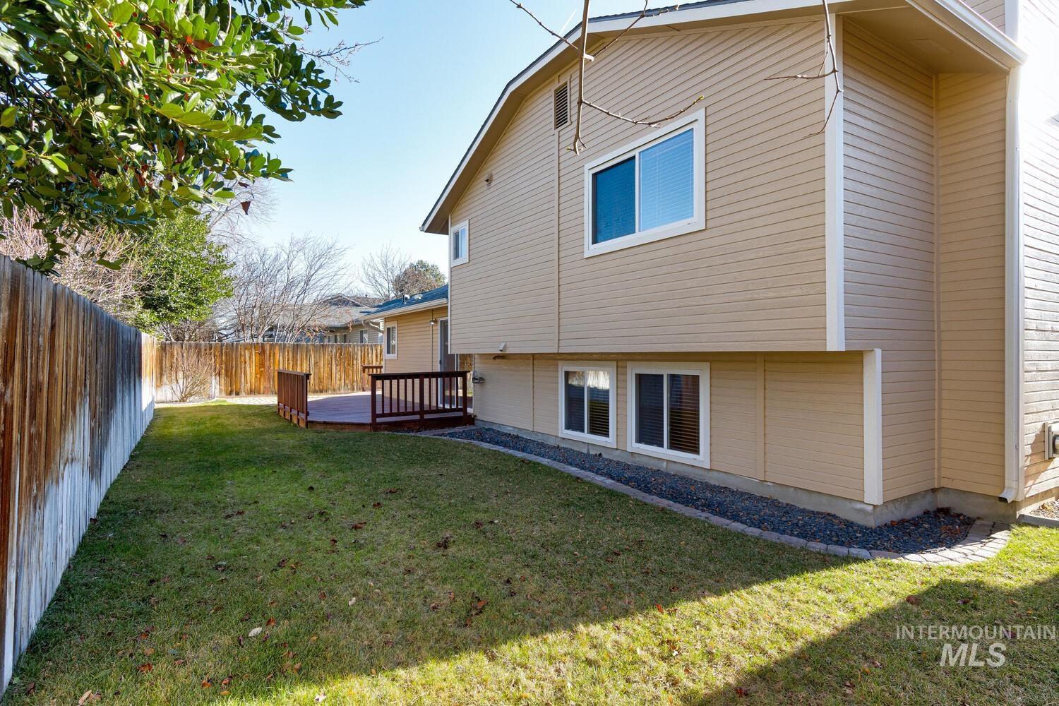 9676 W Toni St, Boise, Idaho 83704, 4 Bedrooms, 3 Bathrooms, Residential For Sale, Price $489,900,MLS 98970207