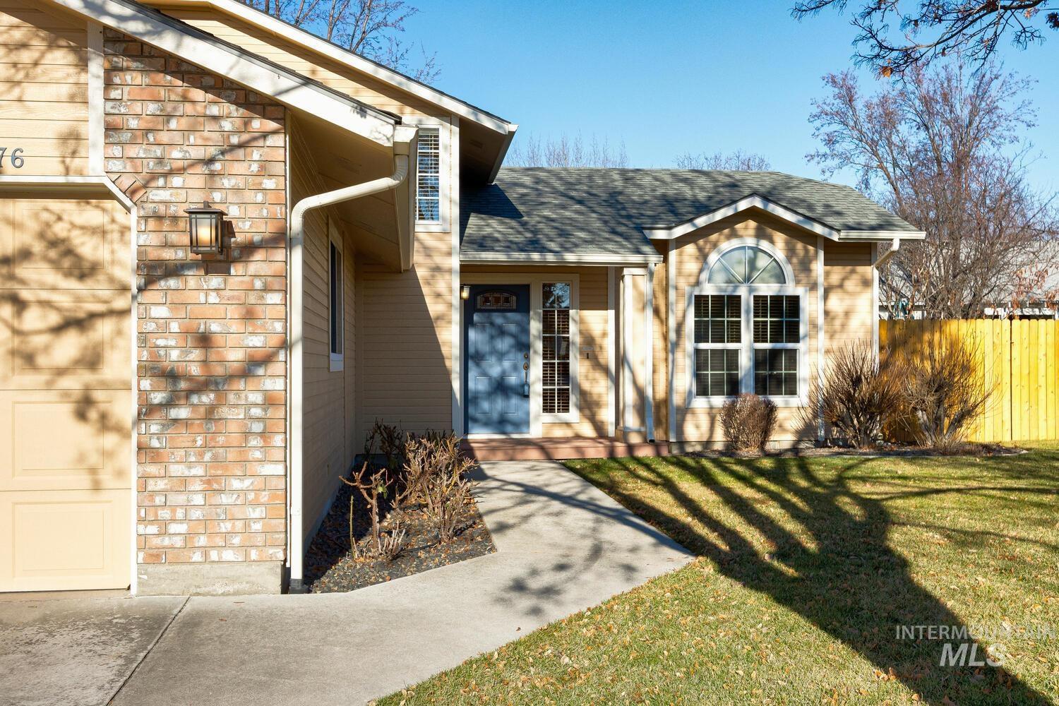 9676 W Toni St, Boise, Idaho 83704, 4 Bedrooms, 3 Bathrooms, Residential For Sale, Price $489,900,MLS 98970207