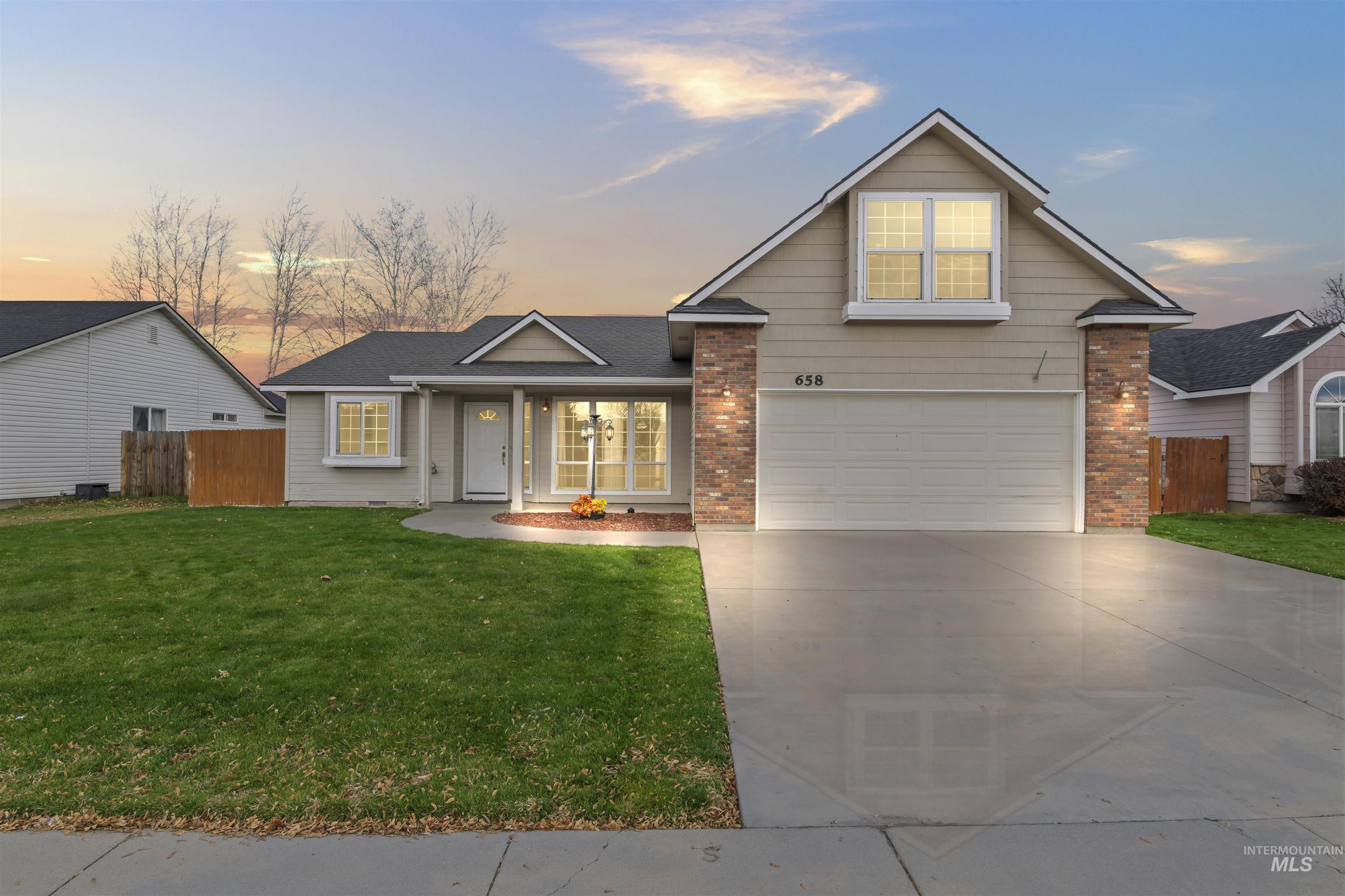 658 E Huckleberry Ct, Kuna, Idaho 83634, 3 Bedrooms, 2 Bathrooms, Residential For Sale, Price $390,000, 98970208