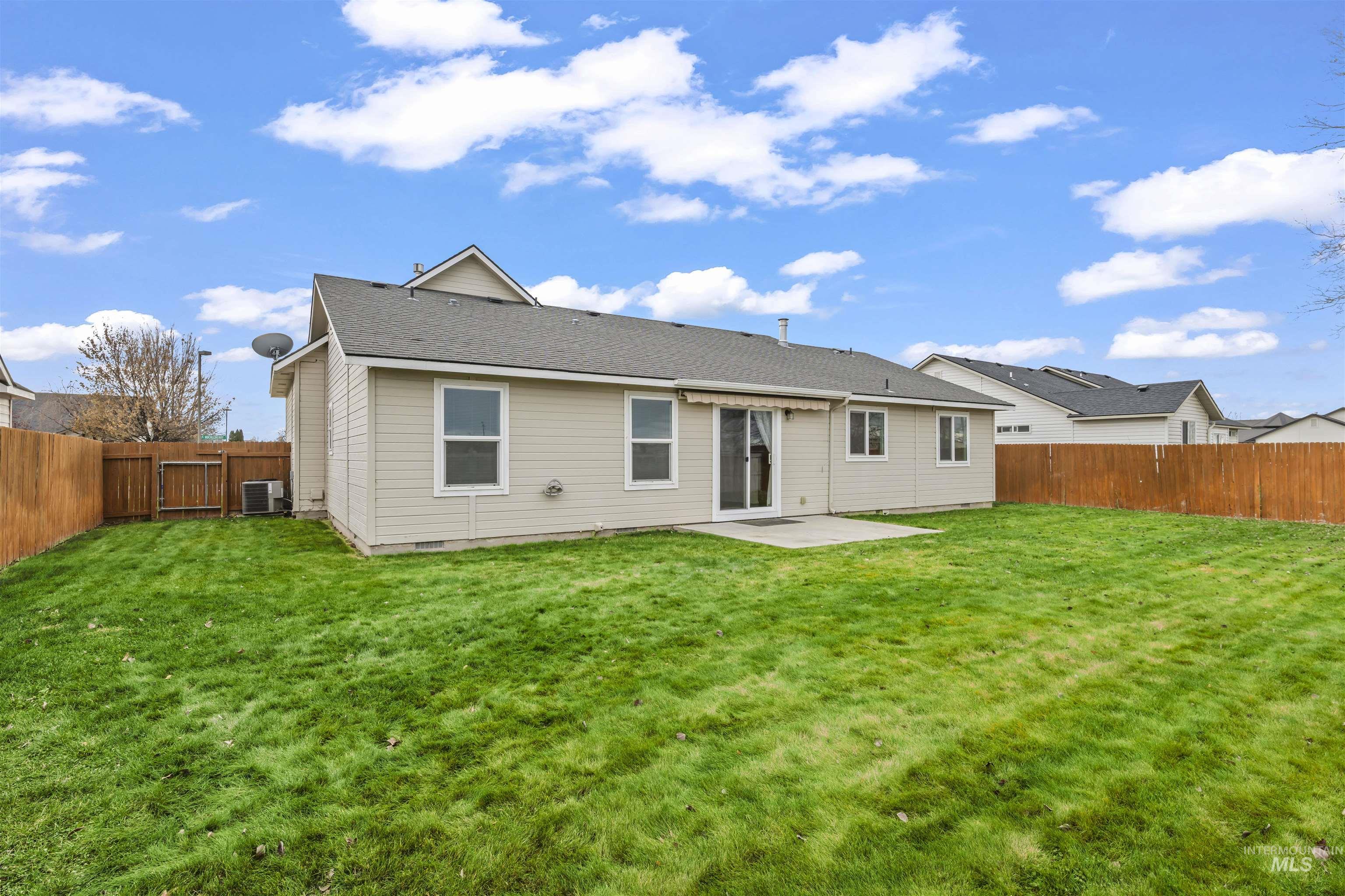 658 E Huckleberry Ct, Kuna, Idaho 83634, 3 Bedrooms, 2 Bathrooms, Residential For Sale, Price $390,000, 98970208