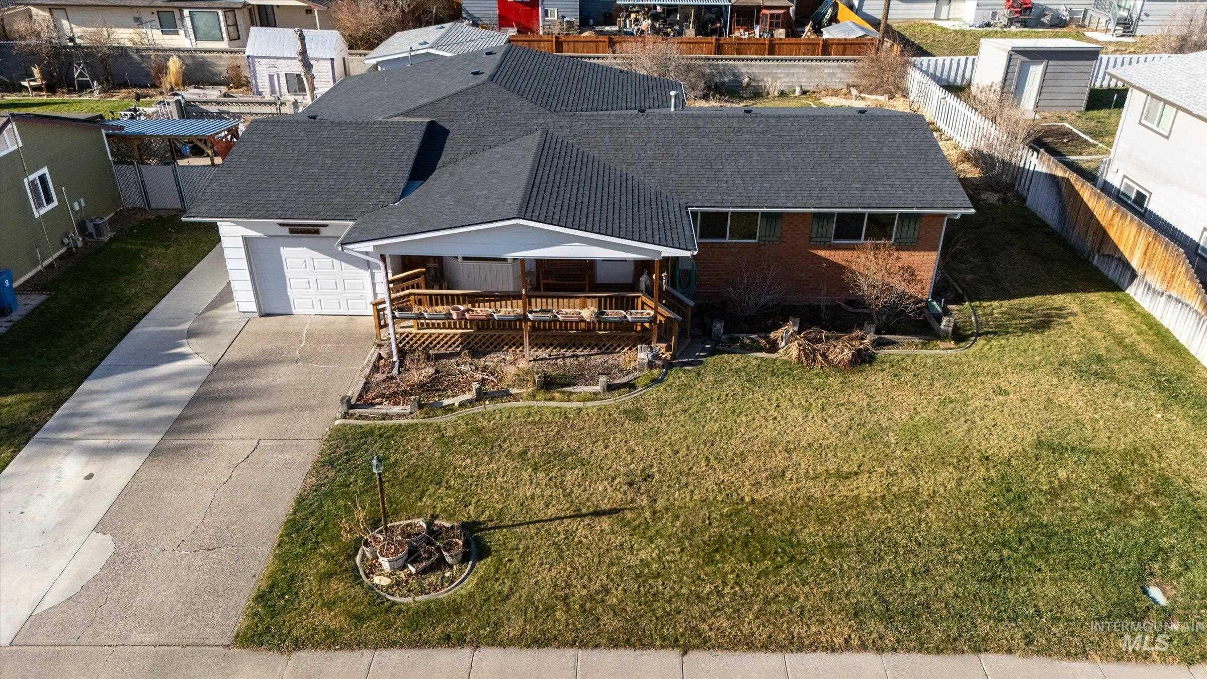 1795 N 7th East, Mountain Home, Idaho 83647, 5 Bedrooms, 2 Bathrooms, Residential For Sale, Price $395,000,MLS 98970215