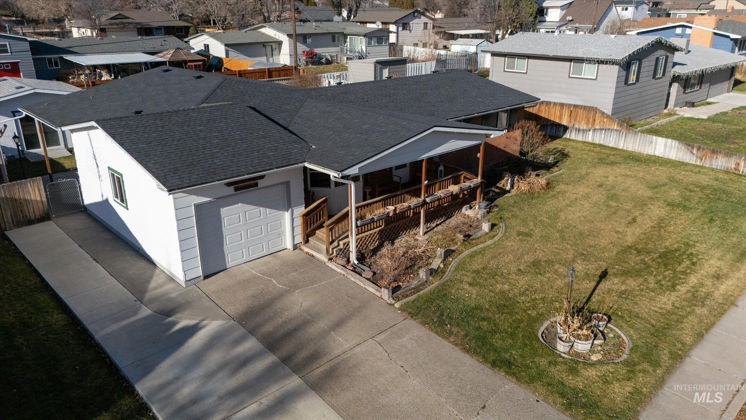 1795 N 7th East, Mountain Home, Idaho 83647, 5 Bedrooms, 2 Bathrooms, Residential For Sale, Price $395,000,MLS 98970215