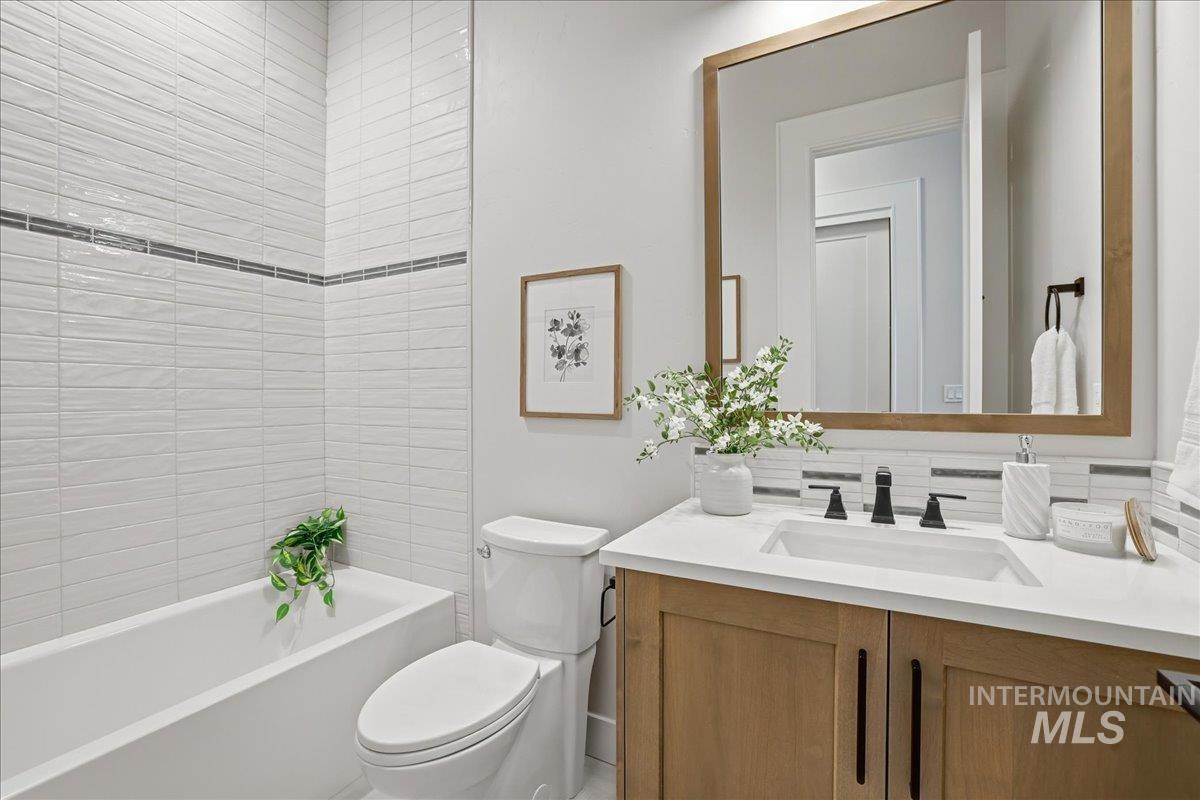 5029 W Braveheart St, Eagle, Idaho 83616, 4 Bedrooms, 3.5 Bathrooms, Residential For Sale, Price $1,600,000, 98970234