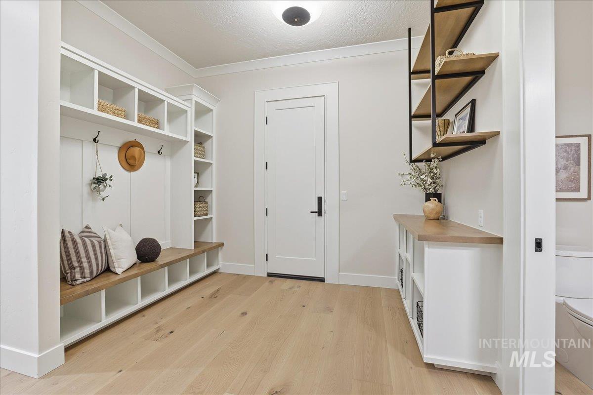 5029 W Braveheart St, Eagle, Idaho 83616, 4 Bedrooms, 3.5 Bathrooms, Residential For Sale, Price $1,600,000, 98970234