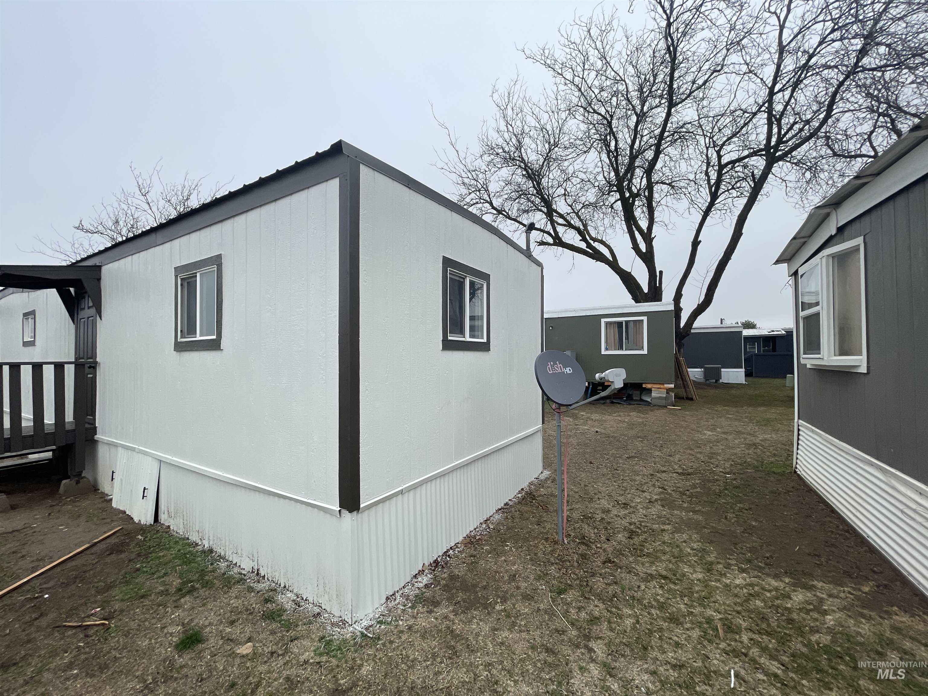 View of home's exterior