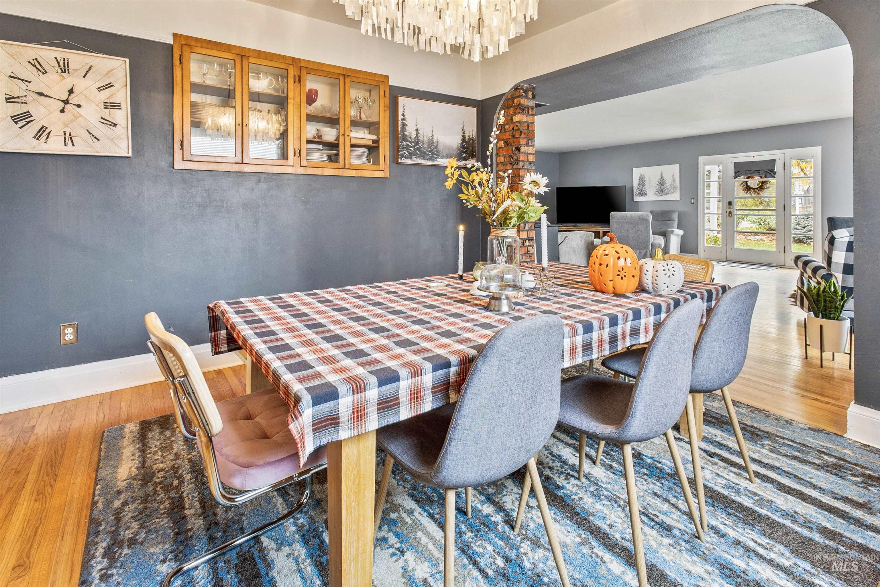 1917 Arthur, Caldwell, Idaho 83605, 5 Bedrooms, Business/Commercial For Sale, Price $749,900, 98970238