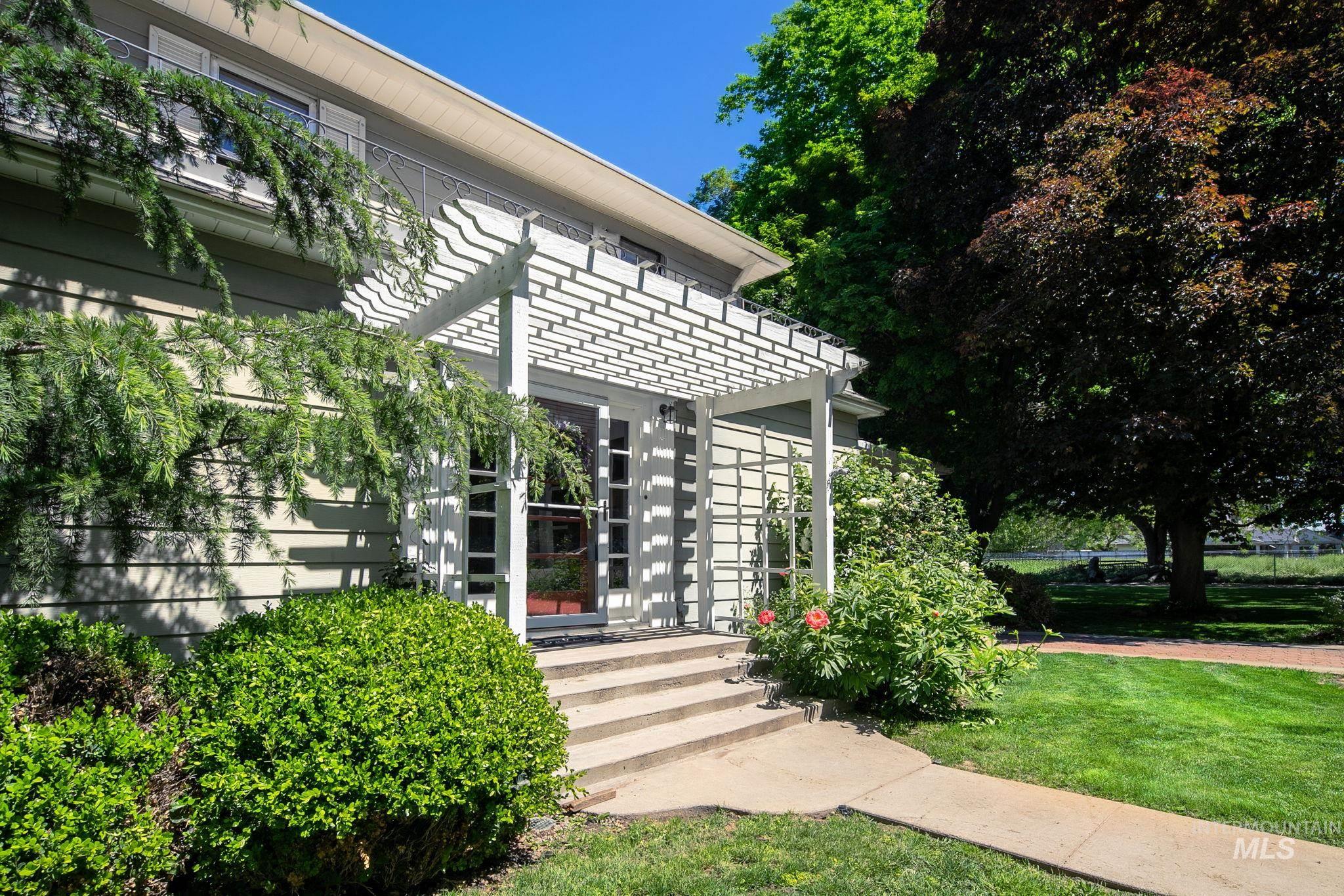1917 Arthur, Caldwell, Idaho 83605, 5 Bedrooms, Business/Commercial For Sale, Price $649,900,MLS 98970238