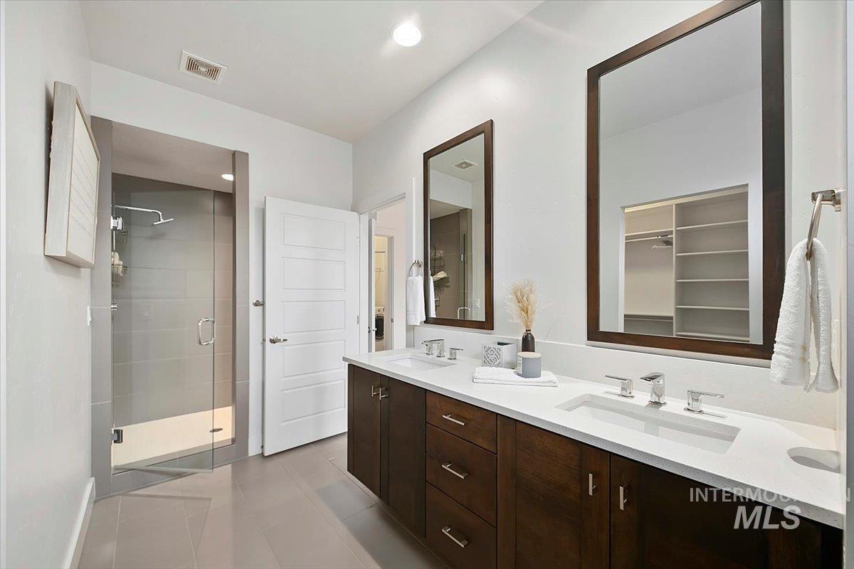 3714 E Parkcenter, Boise, Idaho 83716, 3 Bedrooms, 2.5 Bathrooms, Rental For Rent, Price $3,750, 98970241