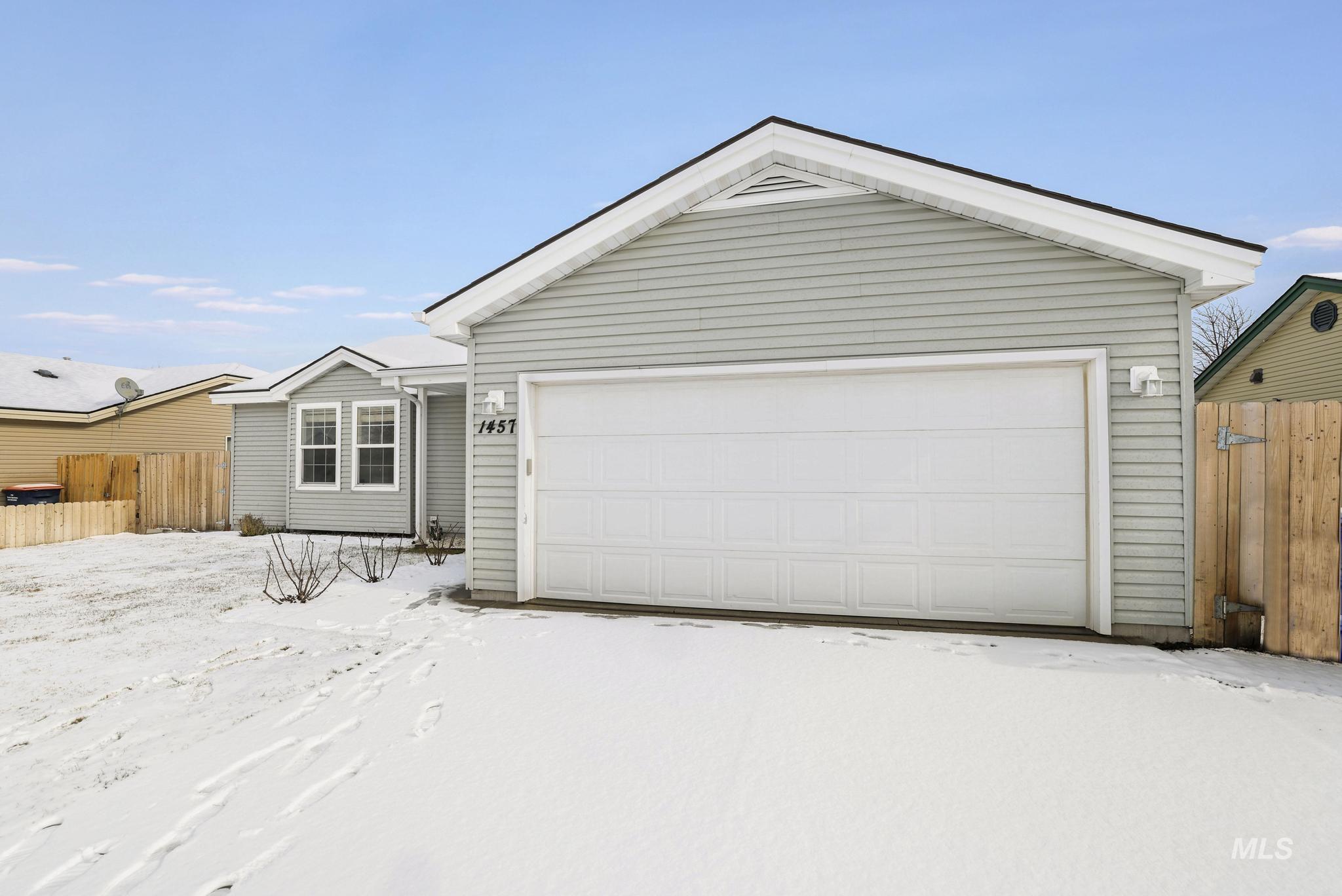 1457 Wrangler Street, Twin Falls, Idaho 83301, 3 Bedrooms, 2 Bathrooms, Residential For Sale, Price $339,900,MLS 98970247