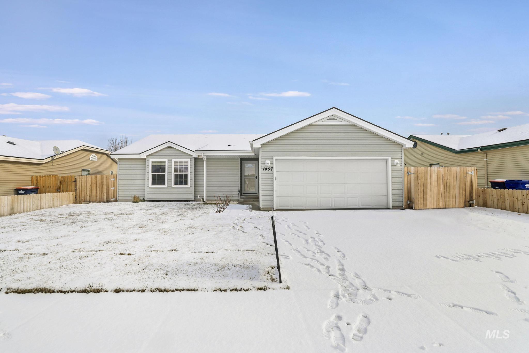 1457 Wrangler Street, Twin Falls, Idaho 83301, 3 Bedrooms, 2 Bathrooms, Residential For Sale, Price $339,900,MLS 98970247
