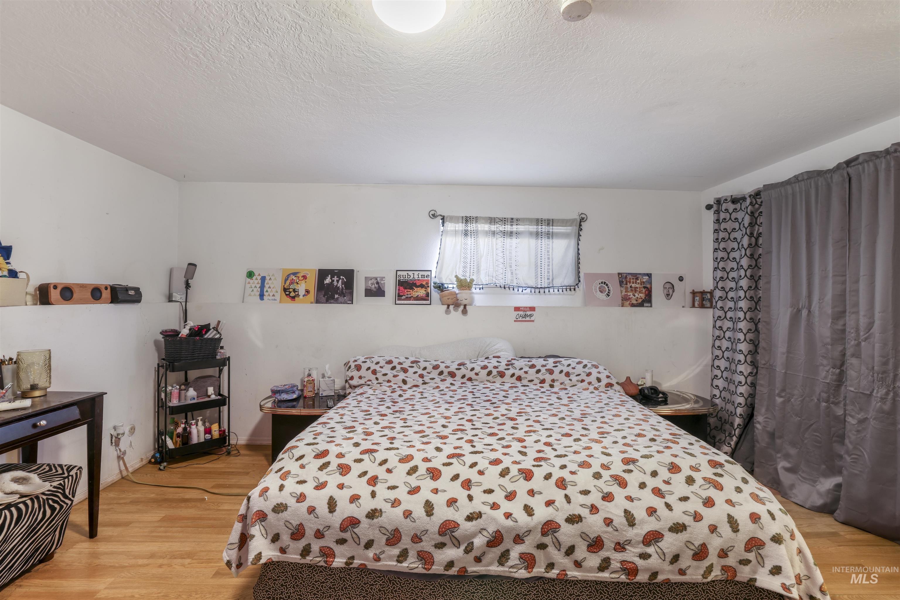 414 Heyburn Ave, Twin Falls, Idaho 83301, 2 Bedrooms, 1 Bathroom, Residential Income For Sale, Price $326,000, 98970253