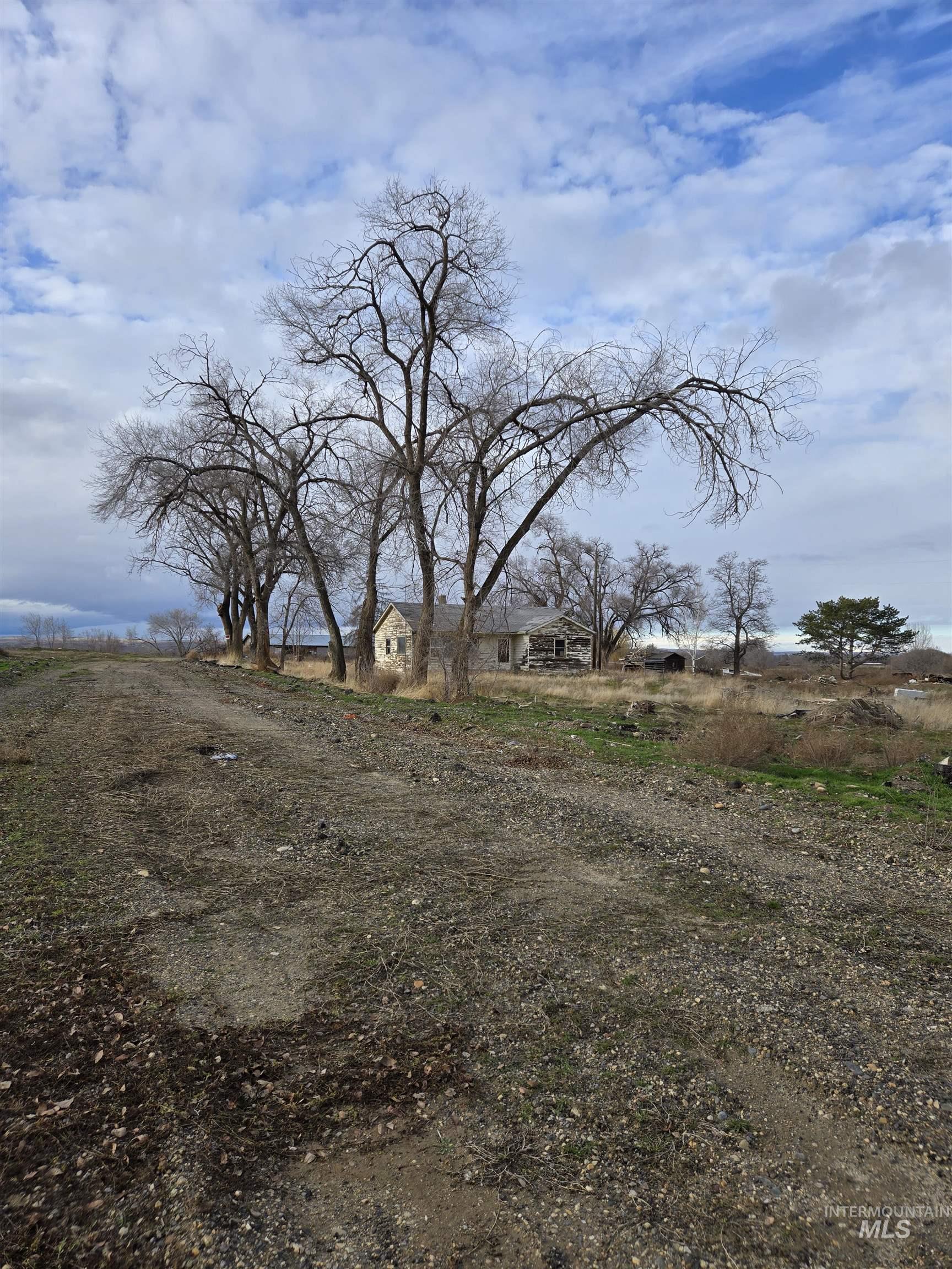 View of yard with a view of countryside