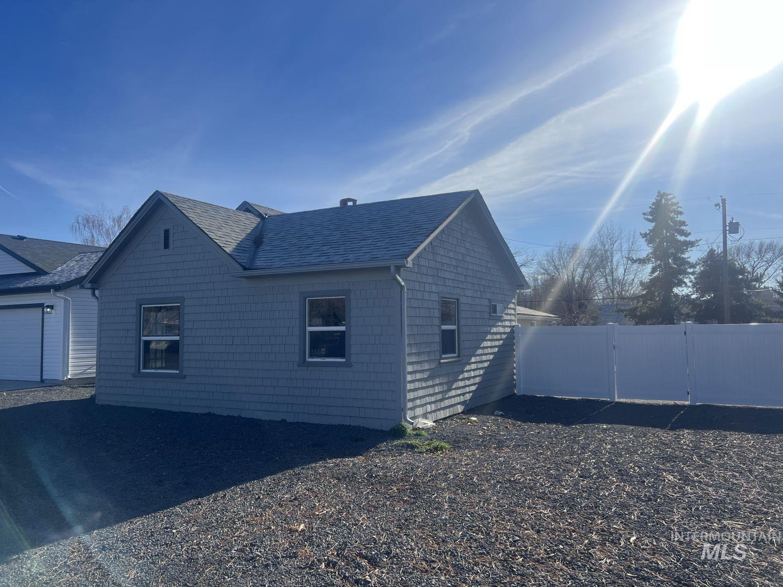 417 W 5th Ave, Jerome, Idaho 83338, 3 Bedrooms, 1 Bathroom, Residential For Sale, Price $219,900,MLS 98970262