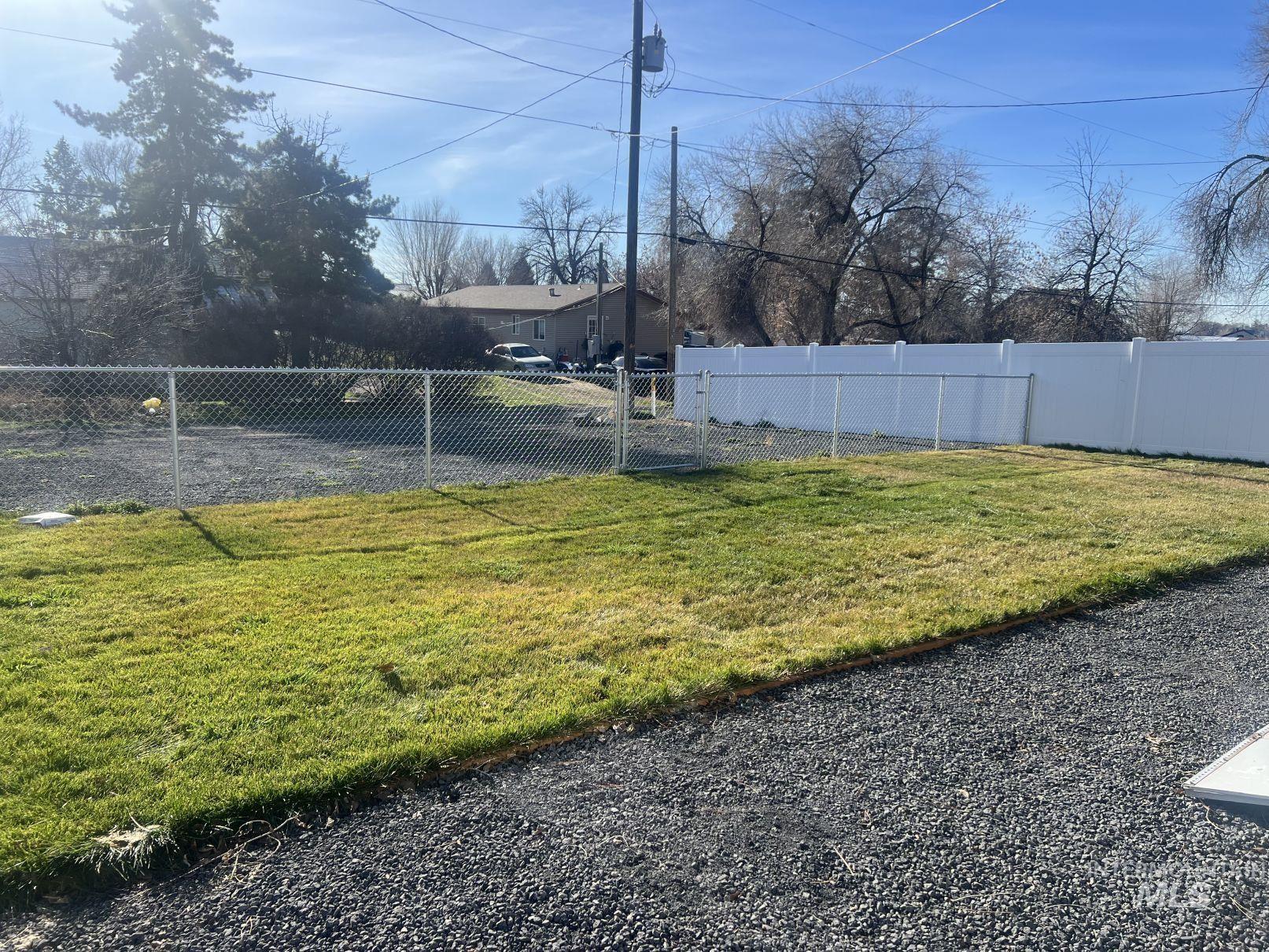 417 W 5th Ave, Jerome, Idaho 83338, 3 Bedrooms, 1 Bathroom, Residential For Sale, Price $219,900,MLS 98970262