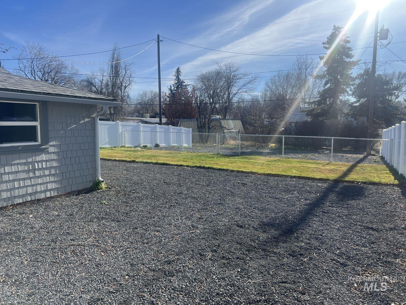 417 W 5th Ave, Jerome, Idaho 83338, 3 Bedrooms, 1 Bathroom, Residential For Sale, Price $219,900,MLS 98970262