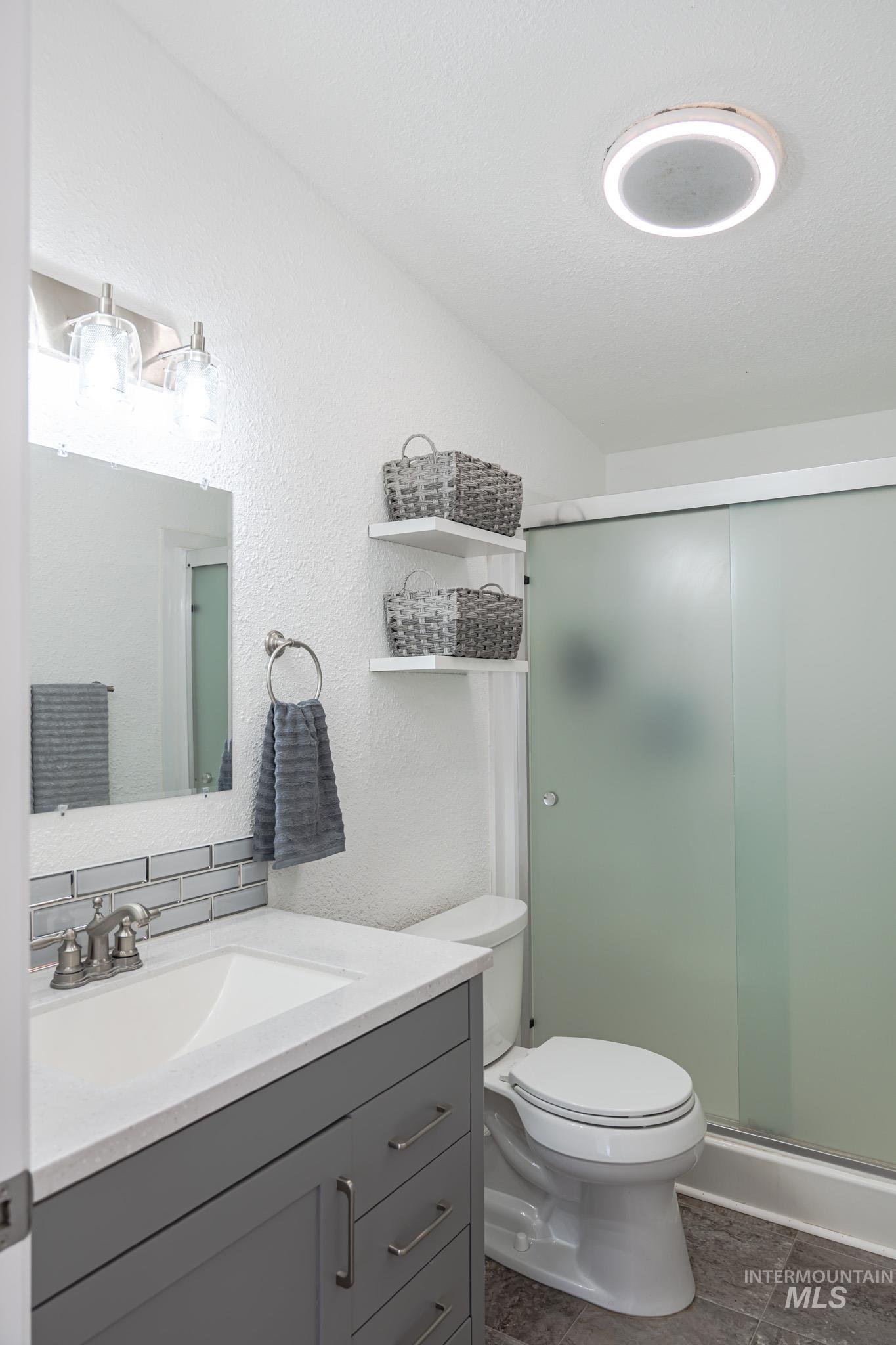 1207 Erlebach Way, Ontario, Oregon 97914, 3 Bedrooms, 2 Bathrooms, Residential For Sale, Price $325,000,MLS 98970263