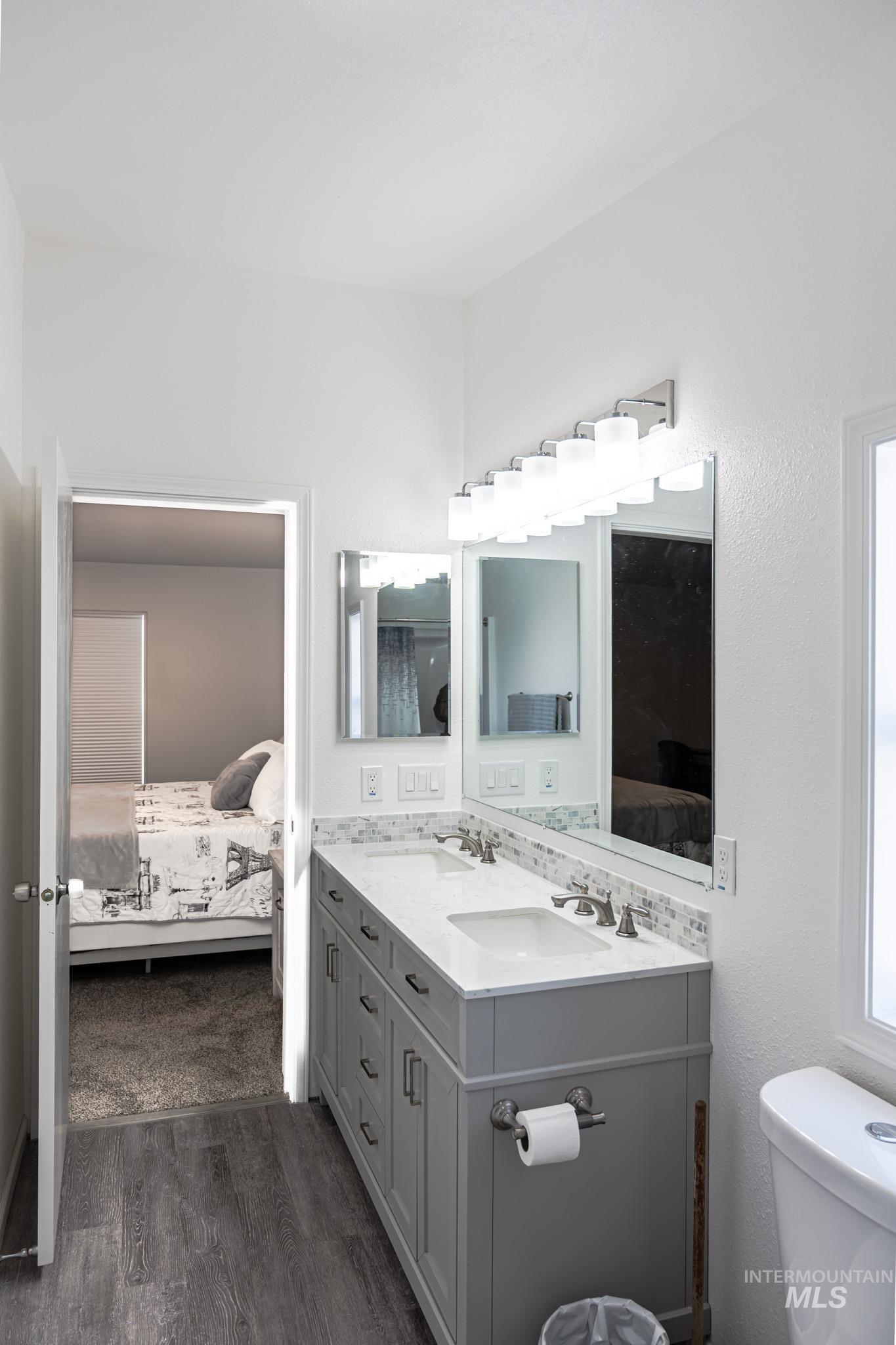 1207 Erlebach Way, Ontario, Oregon 97914, 3 Bedrooms, 2 Bathrooms, Residential For Sale, Price $325,000,MLS 98970263