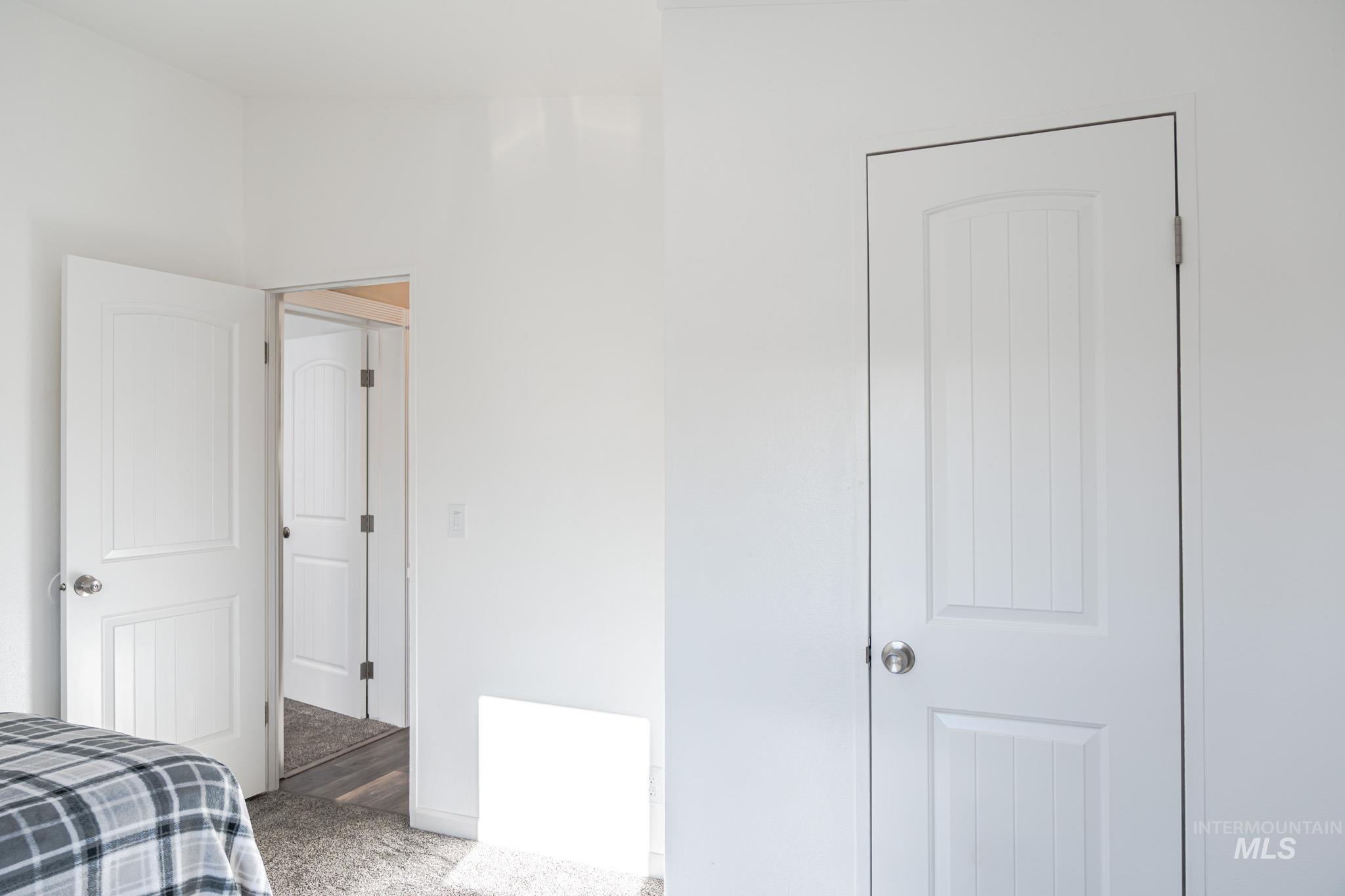 1207 Erlebach Way, Ontario, Oregon 97914, 3 Bedrooms, 2 Bathrooms, Residential For Sale, Price $325,000,MLS 98970263