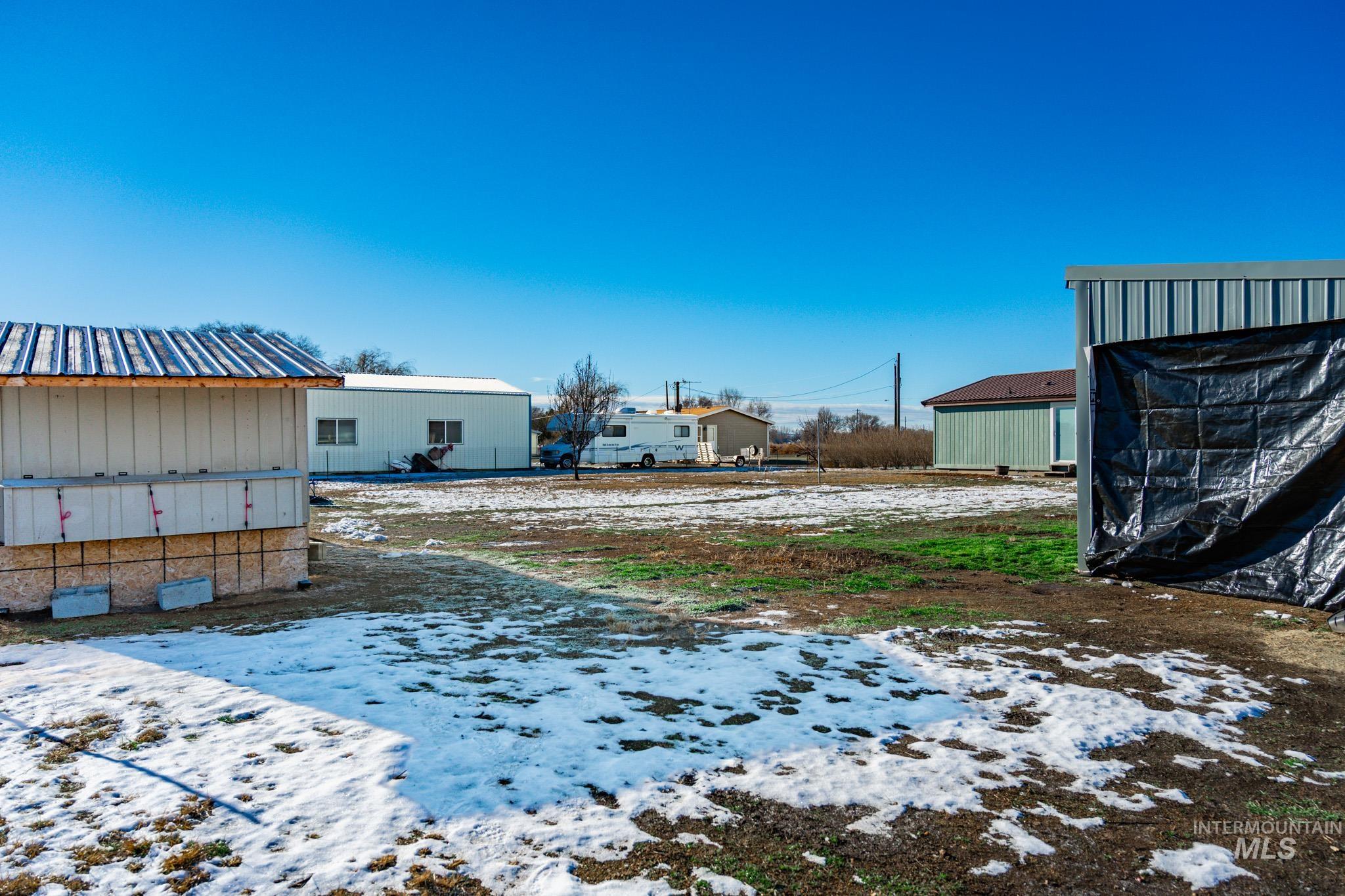 1207 Erlebach Way, Ontario, Oregon 97914, 3 Bedrooms, 2 Bathrooms, Residential For Sale, Price $325,000,MLS 98970263