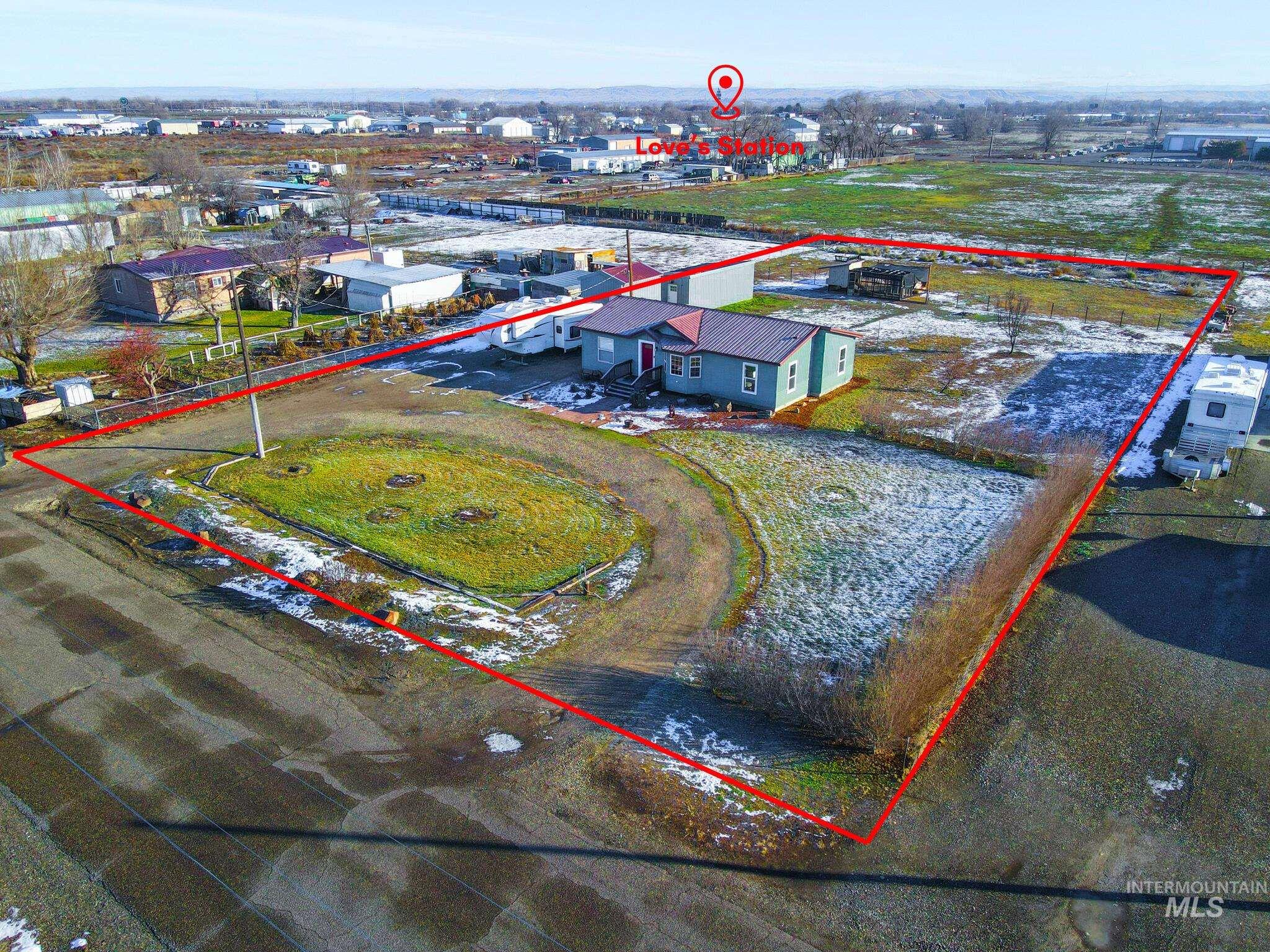 1207 Erlebach Way, Ontario, Oregon 97914, 3 Bedrooms, 2 Bathrooms, Residential For Sale, Price $325,000,MLS 98970263