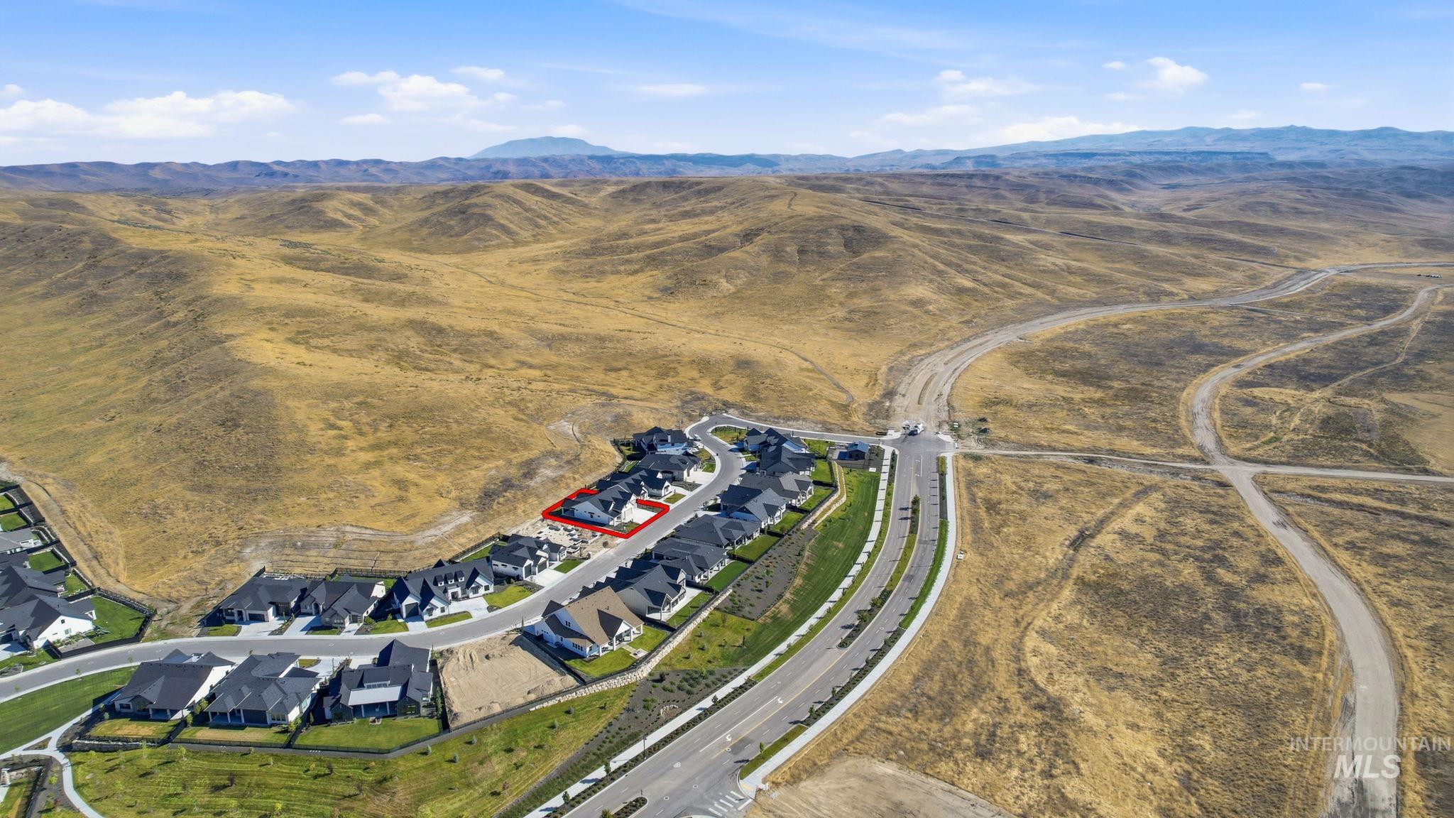 5394 W Haughburn Dr, Eagle, Idaho 83616, 3 Bedrooms, 2.5 Bathrooms, Residential For Sale, Price $799,000, 98970267
