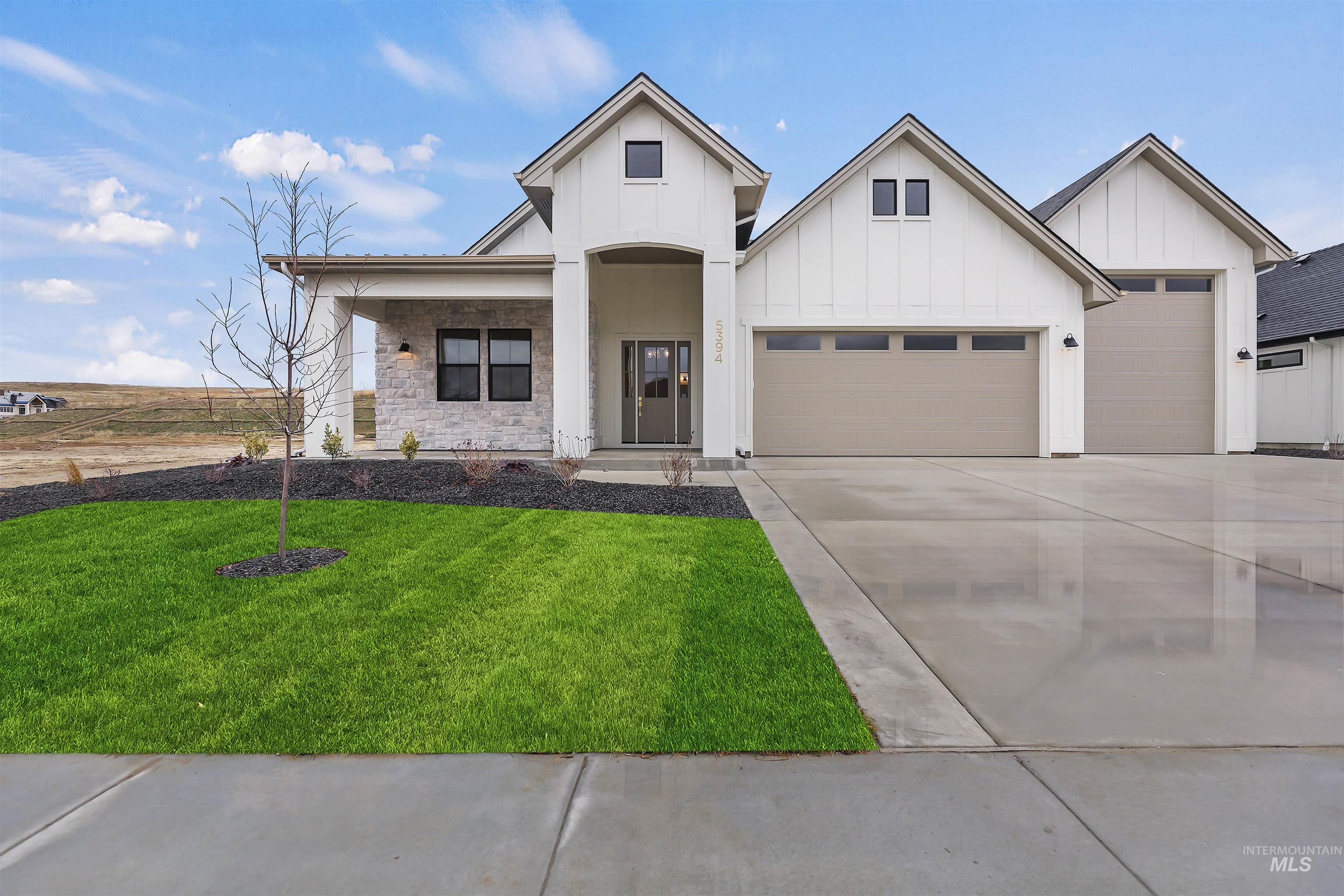 5394 W Haughburn Dr, Eagle, Idaho 83616, 3 Bedrooms, 2.5 Bathrooms, Residential For Sale, Price $849,000,MLS 98970267