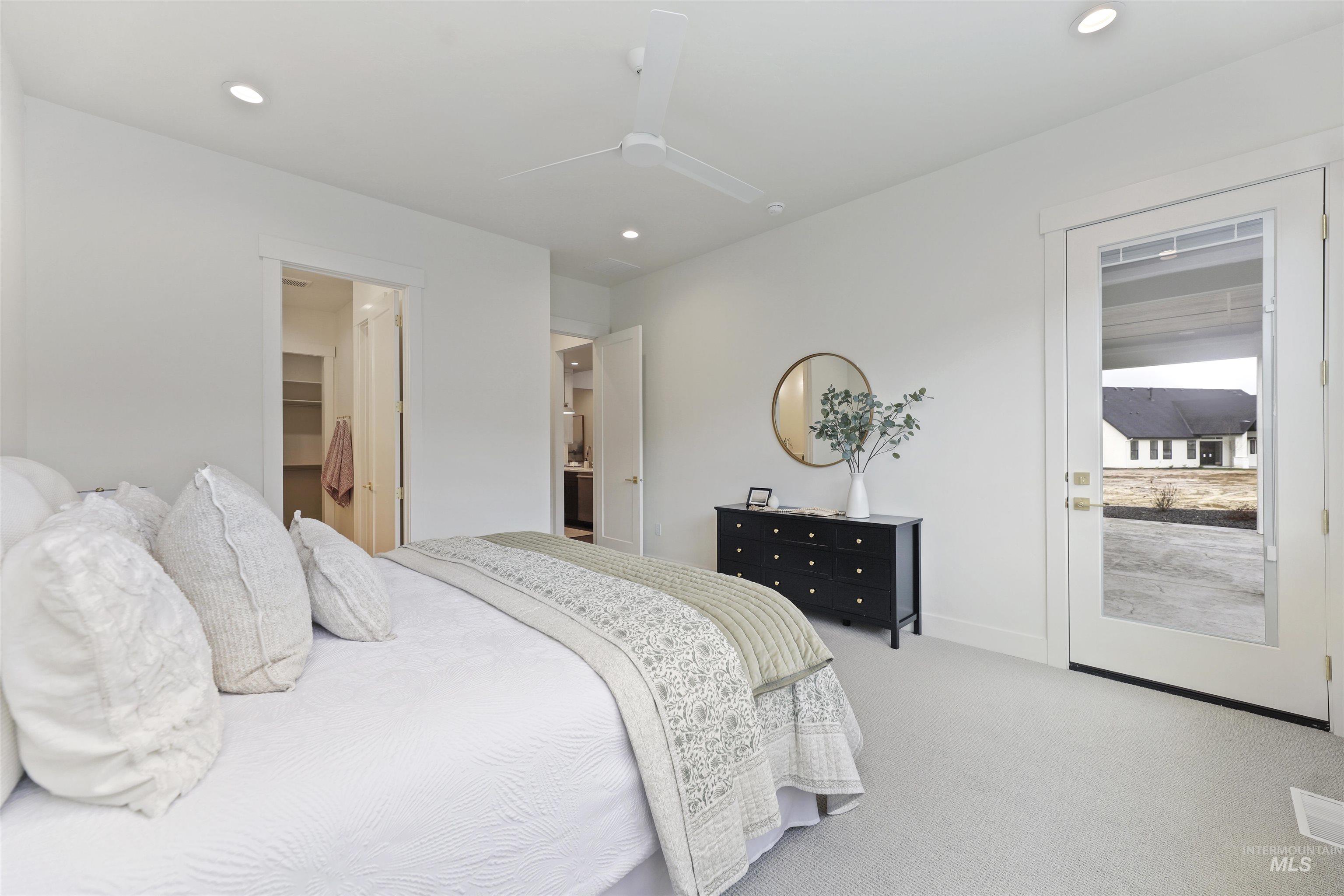 5394 W Haughburn Dr, Eagle, Idaho 83616, 3 Bedrooms, 2.5 Bathrooms, Residential For Sale, Price $929,000, 98970267