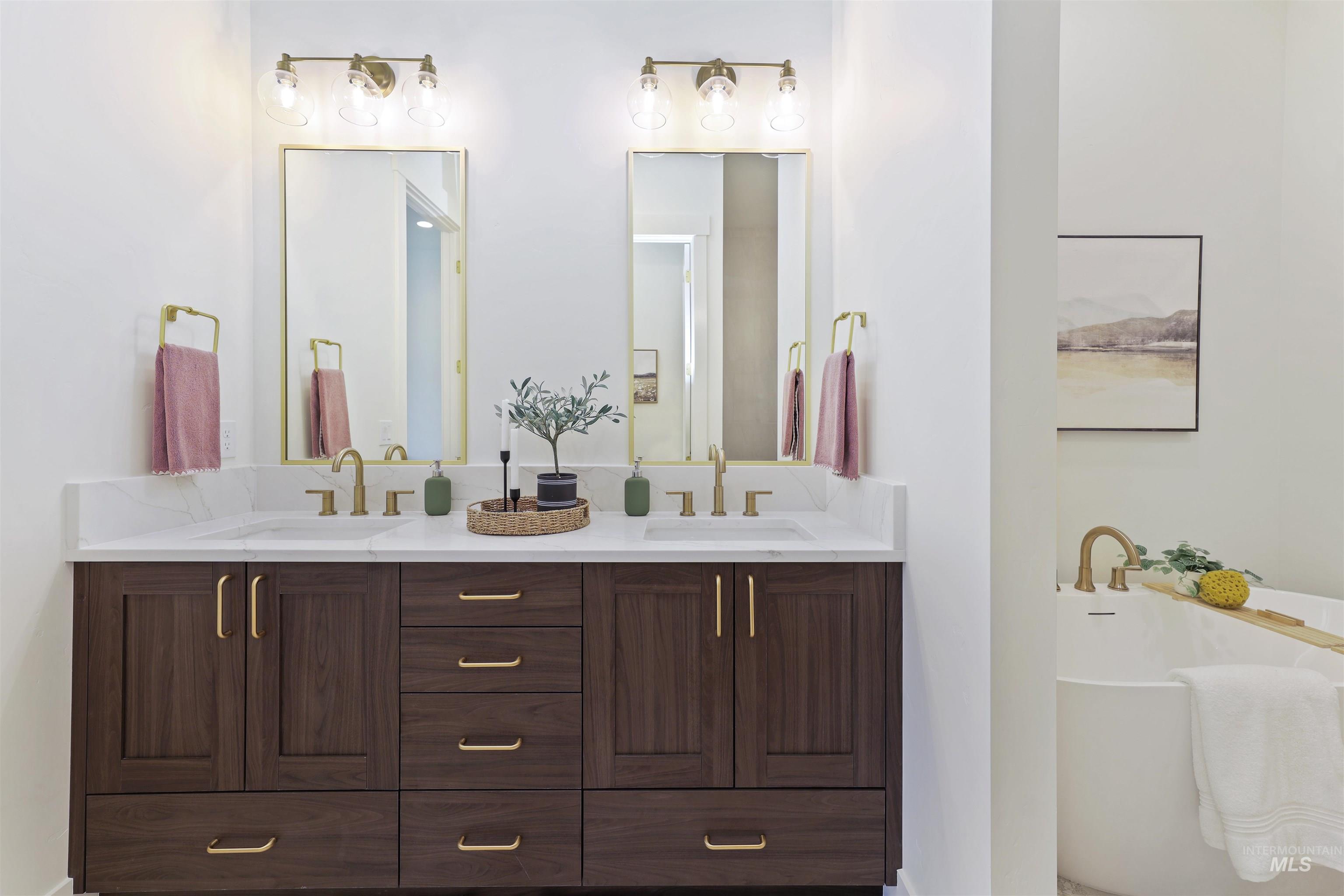 5394 W Haughburn Dr, Eagle, Idaho 83616, 3 Bedrooms, 2.5 Bathrooms, Residential For Sale, Price $929,000, 98970267