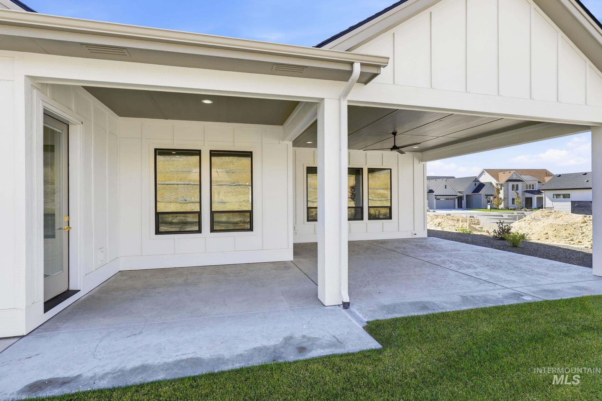 5394 W Haughburn Dr, Eagle, Idaho 83616, 3 Bedrooms, 2.5 Bathrooms, Residential For Sale, Price $849,000, 98970267