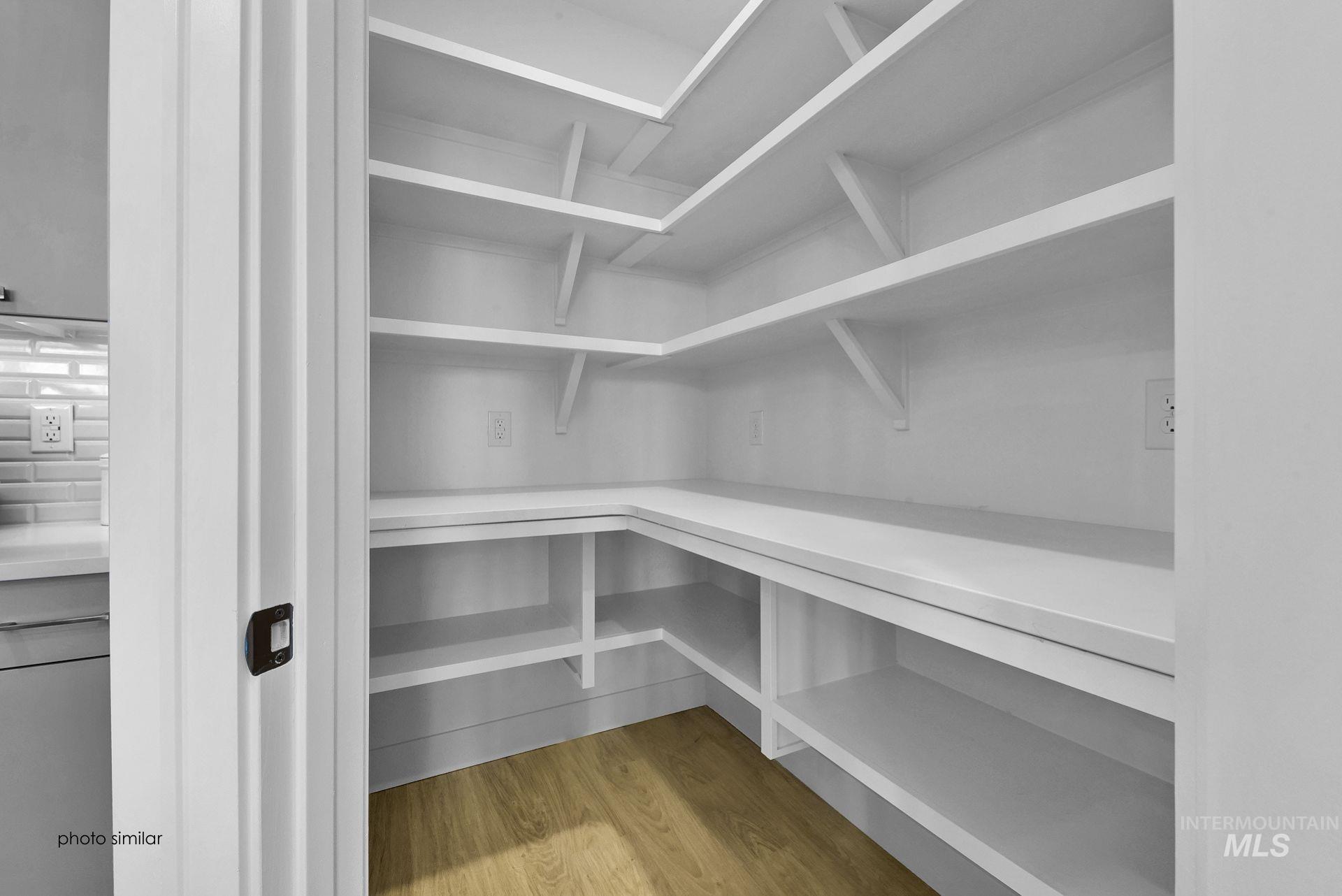 1770 N Green Pine Ln, Star, Idaho 83669, 4 Bedrooms, 2.5 Bathrooms, Residential For Sale, Price $574,900, 98970268